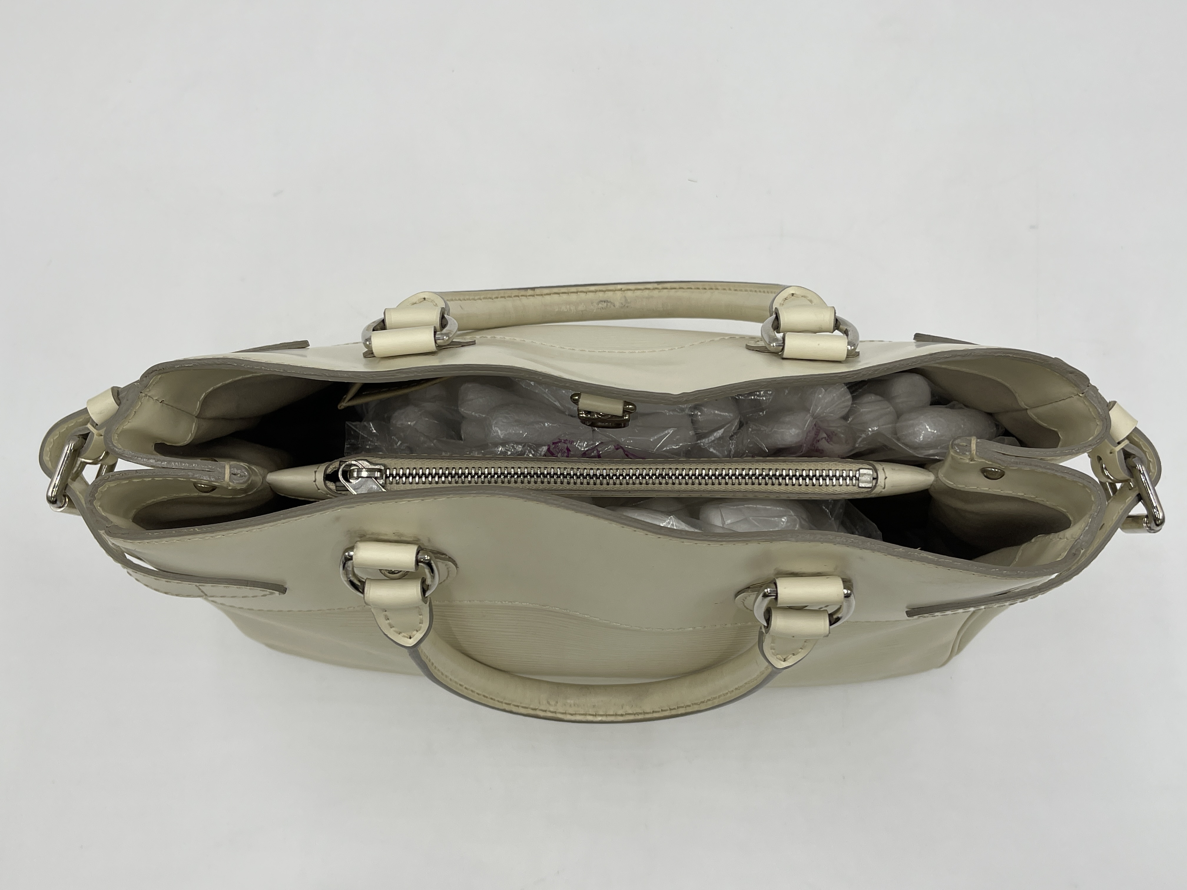 Epi Passy PM M5926J Handbag — view 6