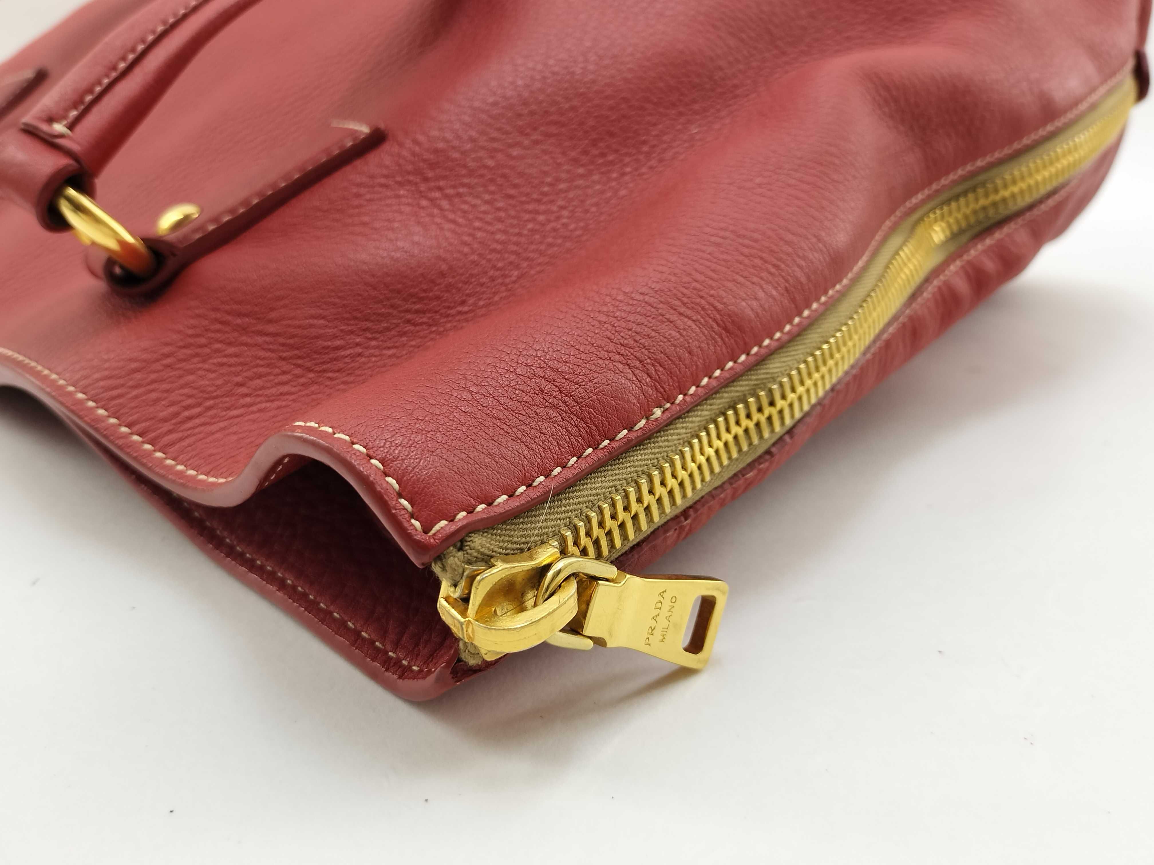 Vitello Daino Side-Zip Shoulder Bag Red BR4372 Tote Bag — view 9
