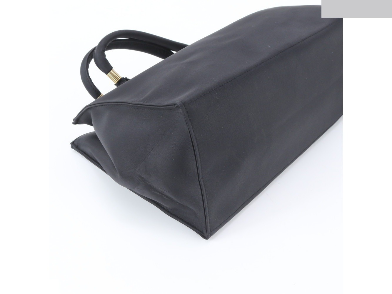 Charm-attached tote bag, shoulder bag. — view 5