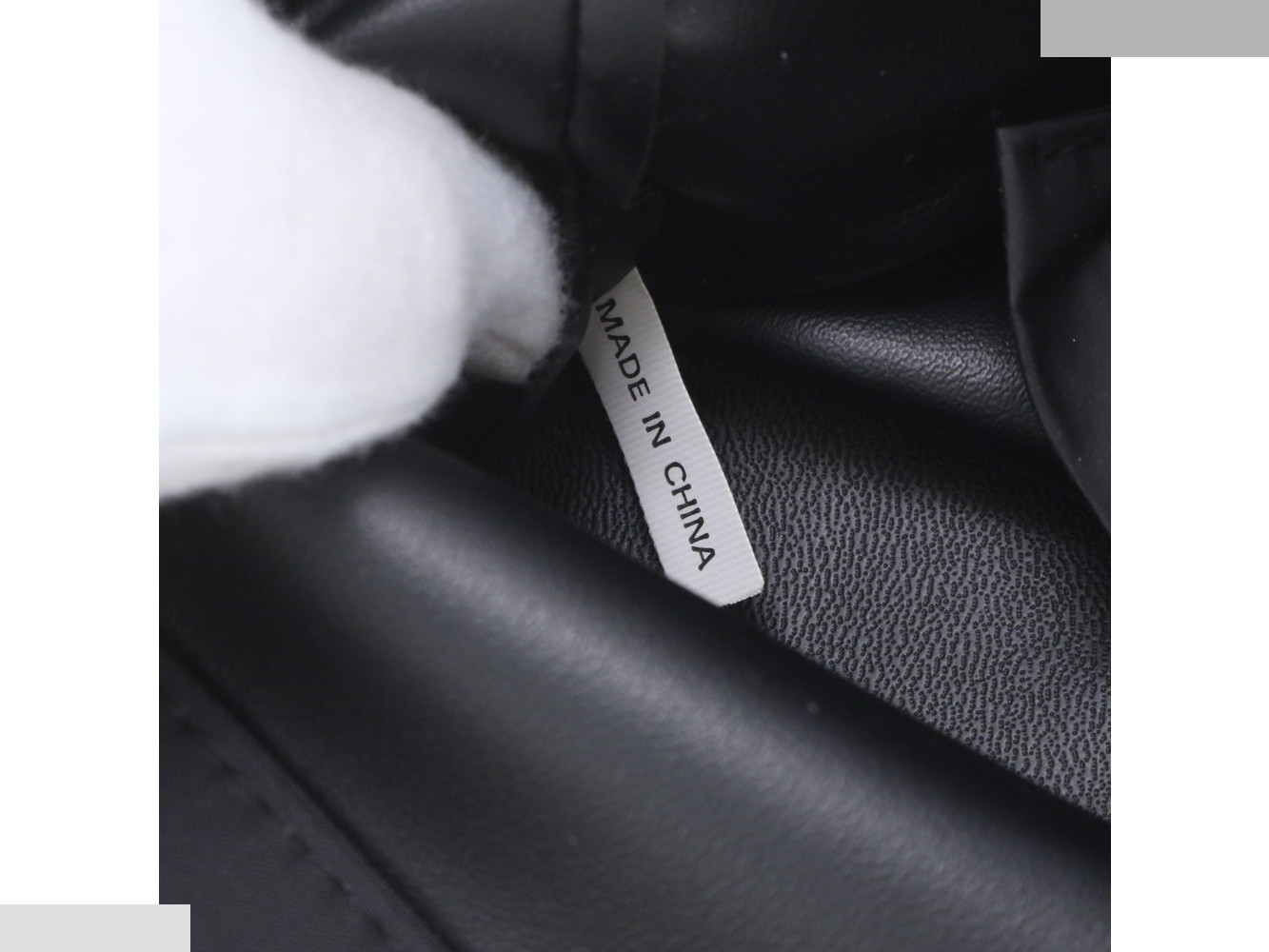 Charm-attached tote bag, shoulder bag. — view 9