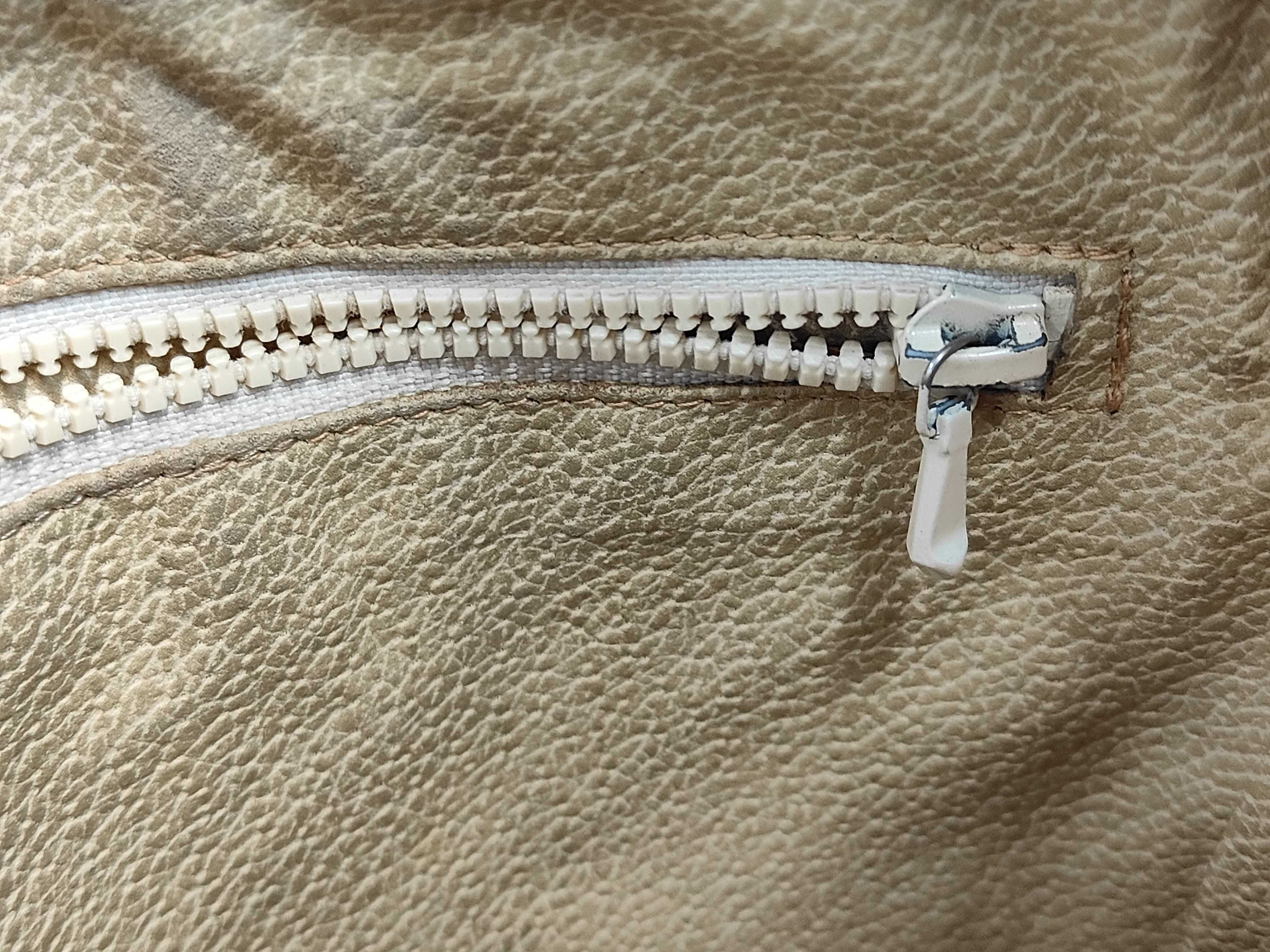 GG Supreme Cherie Shoulder Bag — view 10