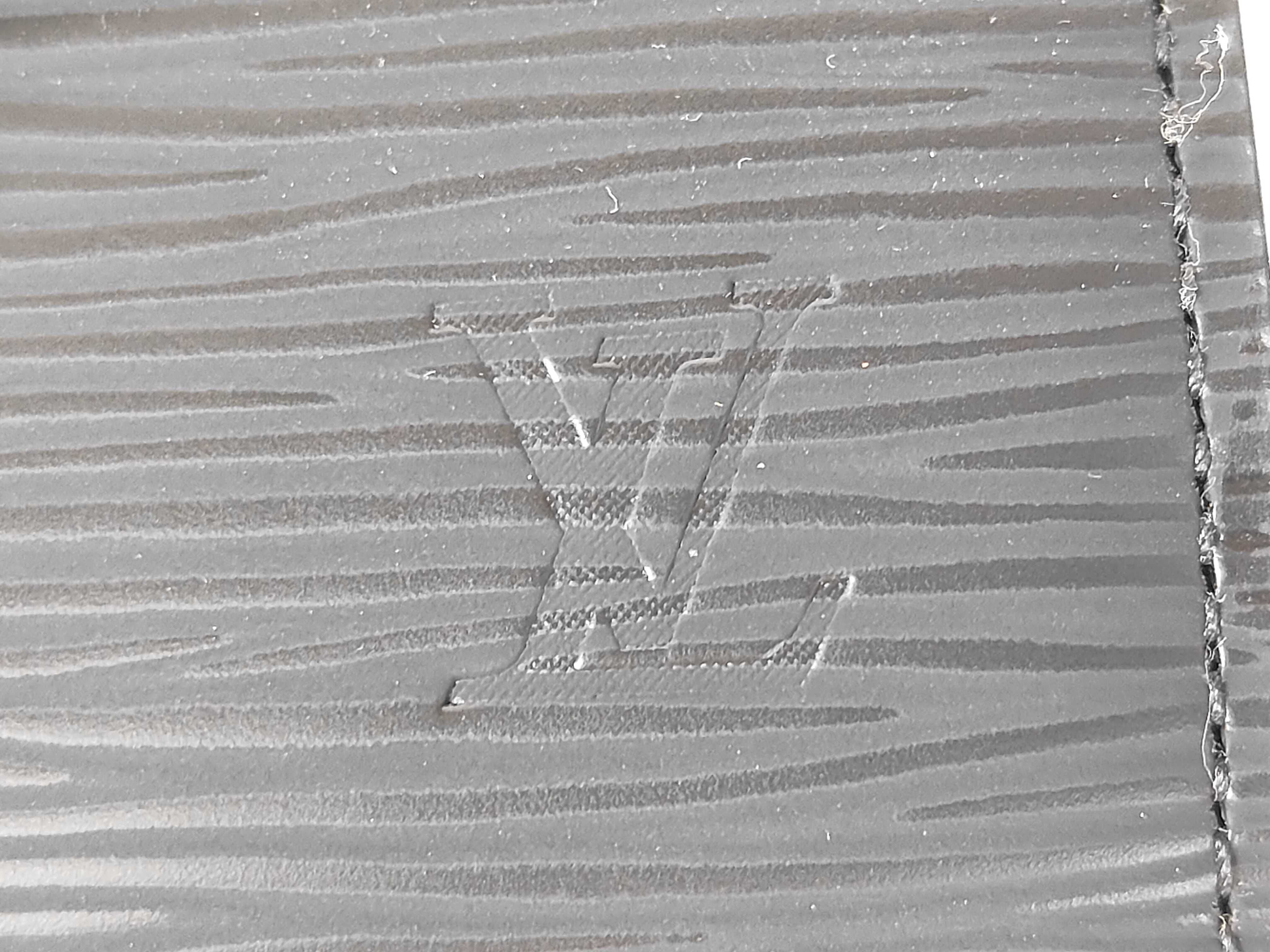 Epi Portefeuille Sarah Wallet with Name Engraving — view 11