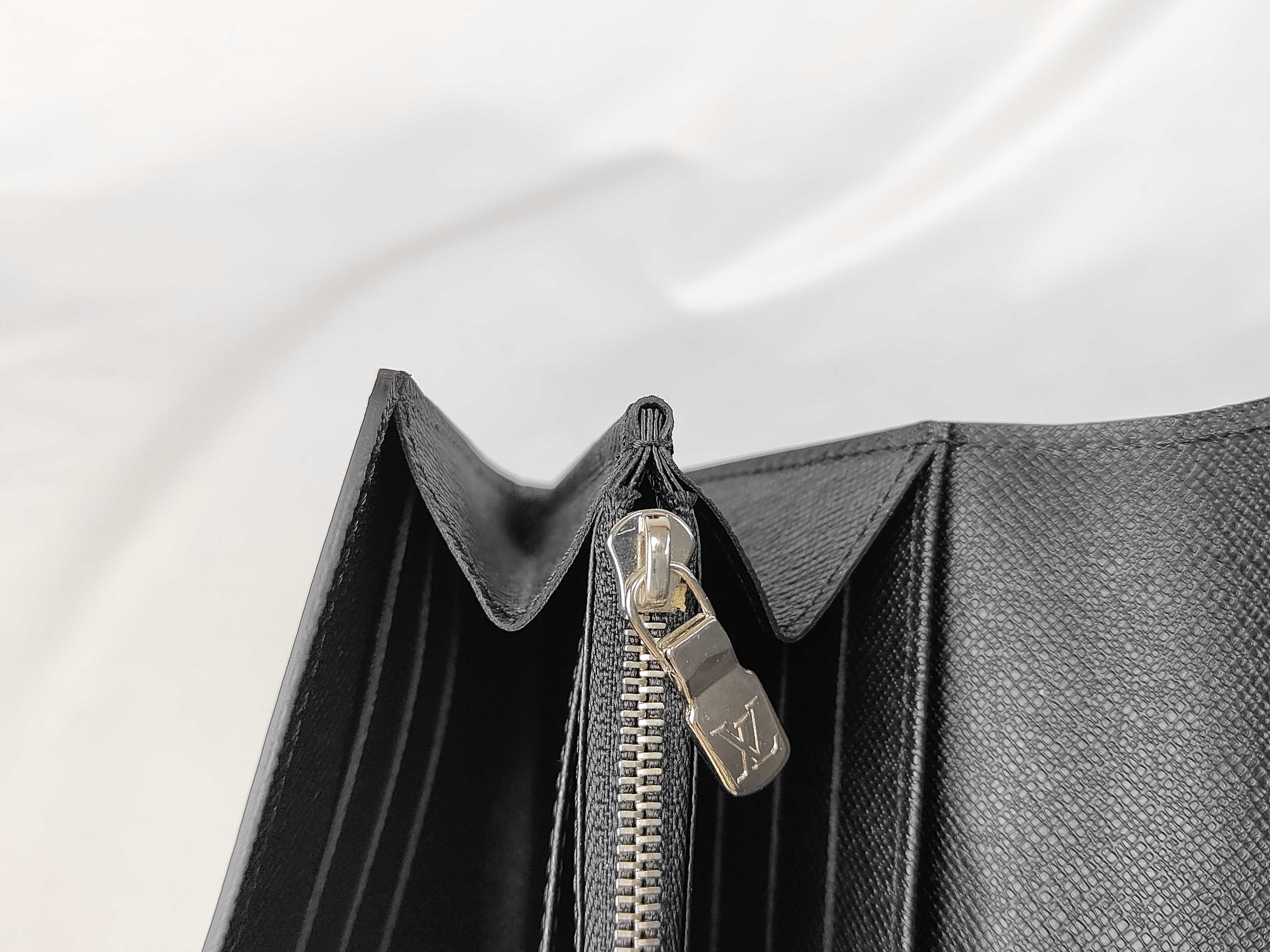 Epi Portefeuille Sarah Wallet with Name Engraving — view 12