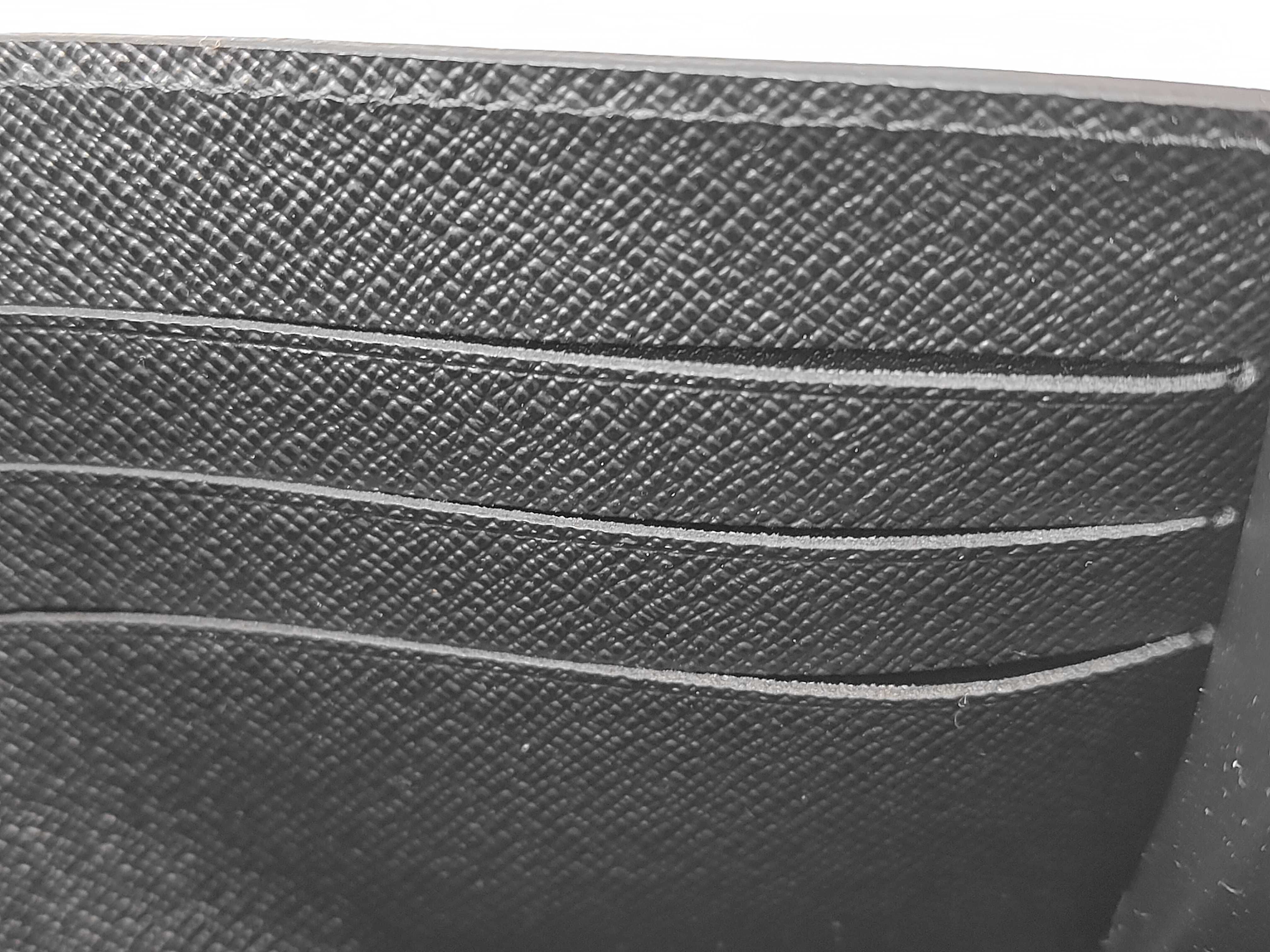 Epi Portefeuille Sarah Wallet with Name Engraving — view 14