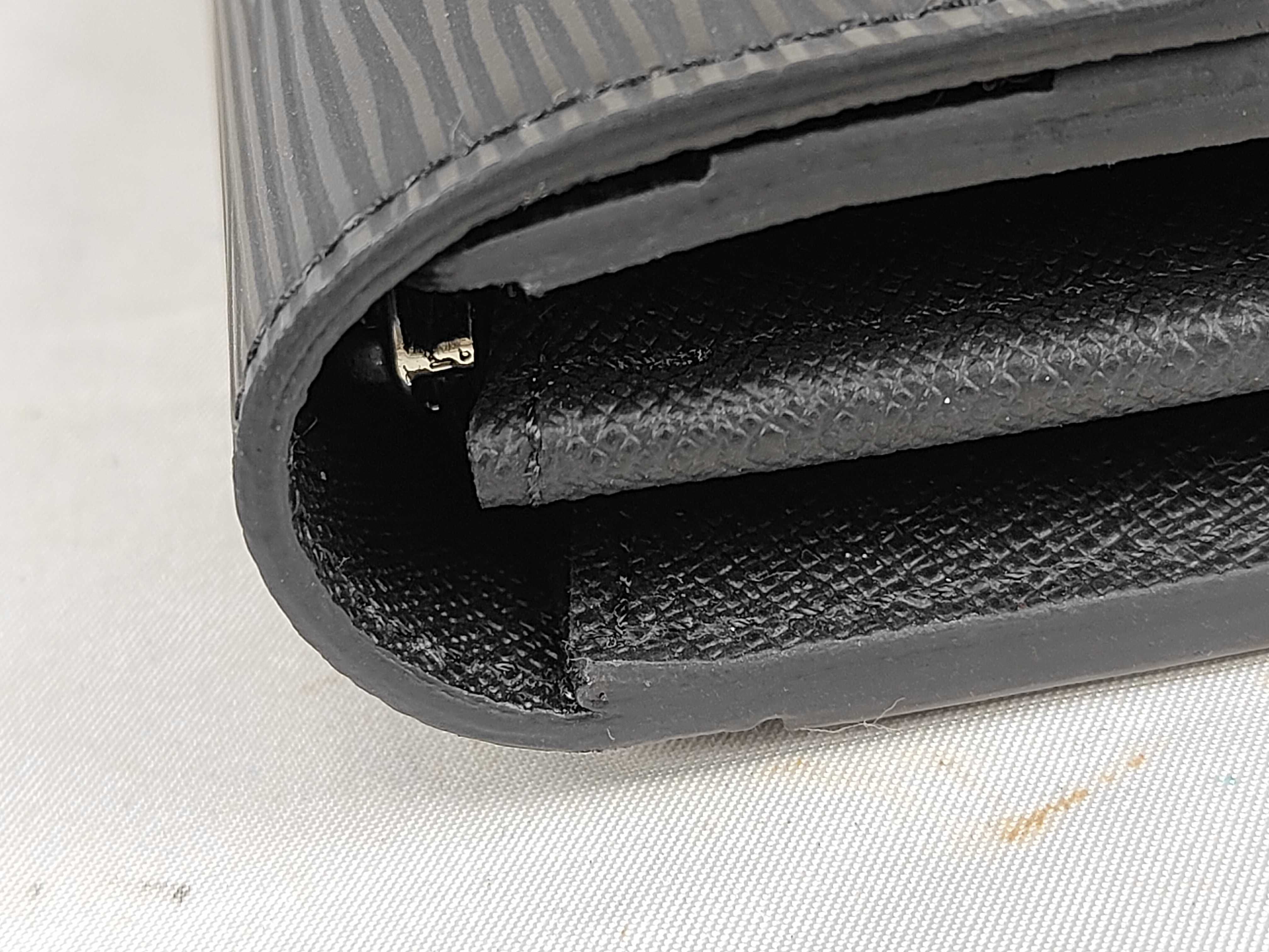 Epi Portefeuille Sarah Wallet with Name Engraving — view 5
