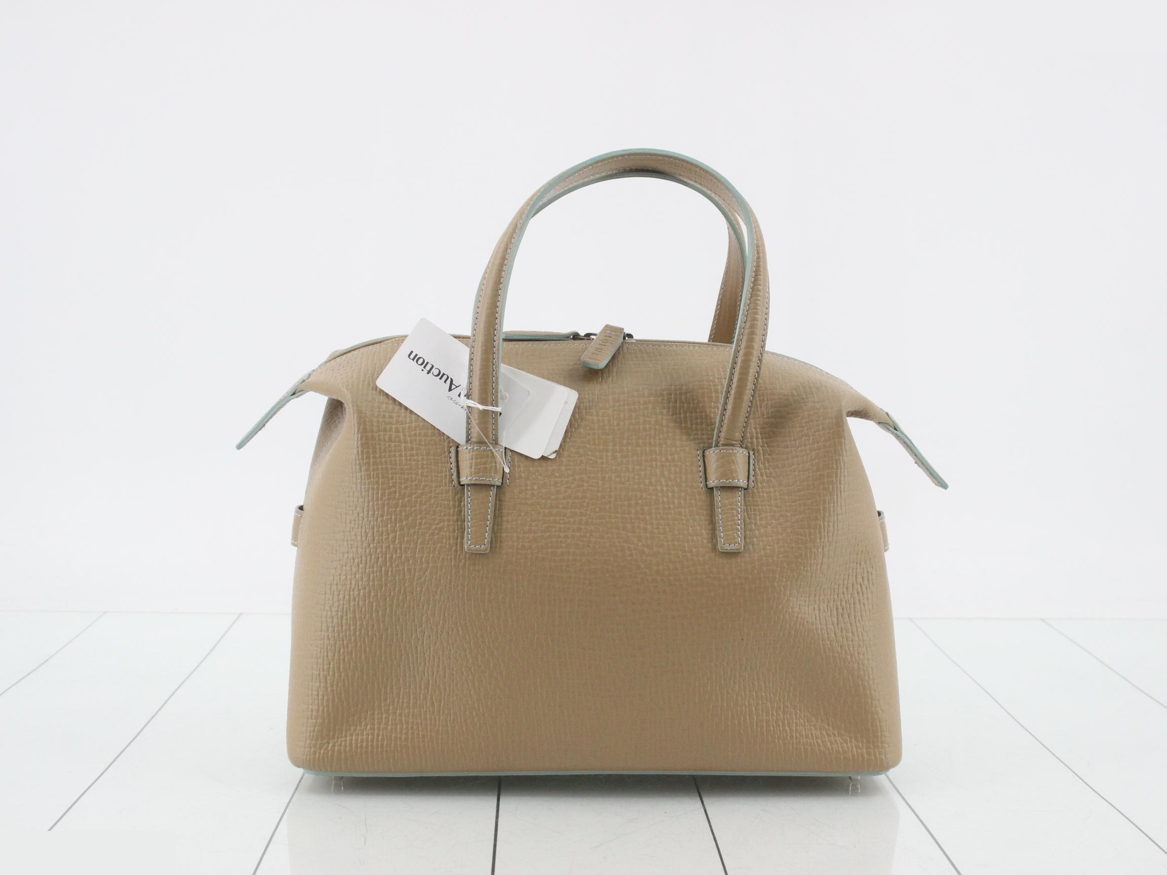 handbag — view 2