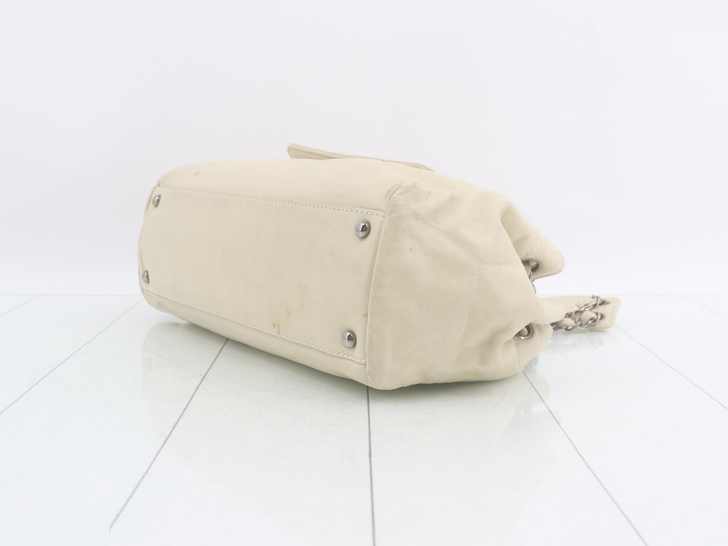 Chain shoulder bag, logo, leather, beige — view 6