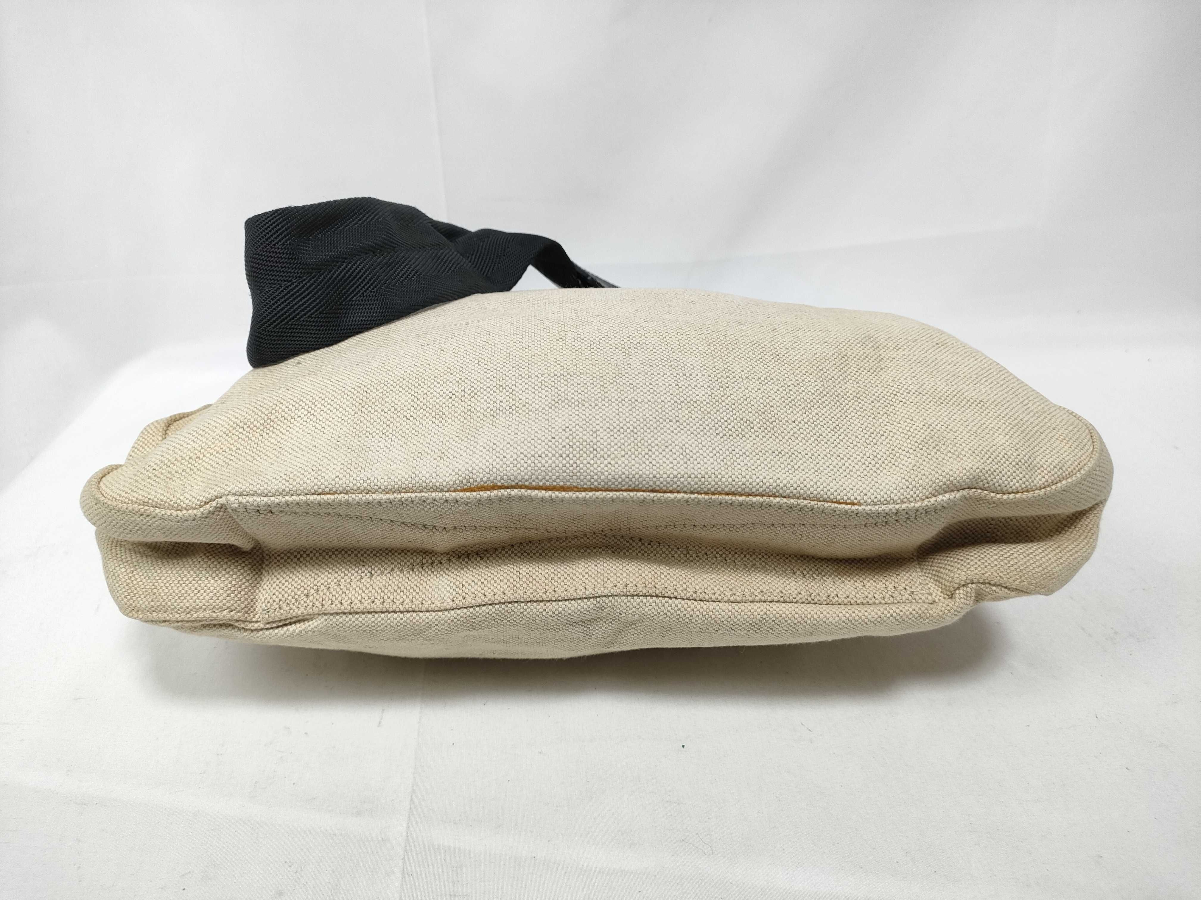 Triangle Plate One-Shoulder Bag — view 3