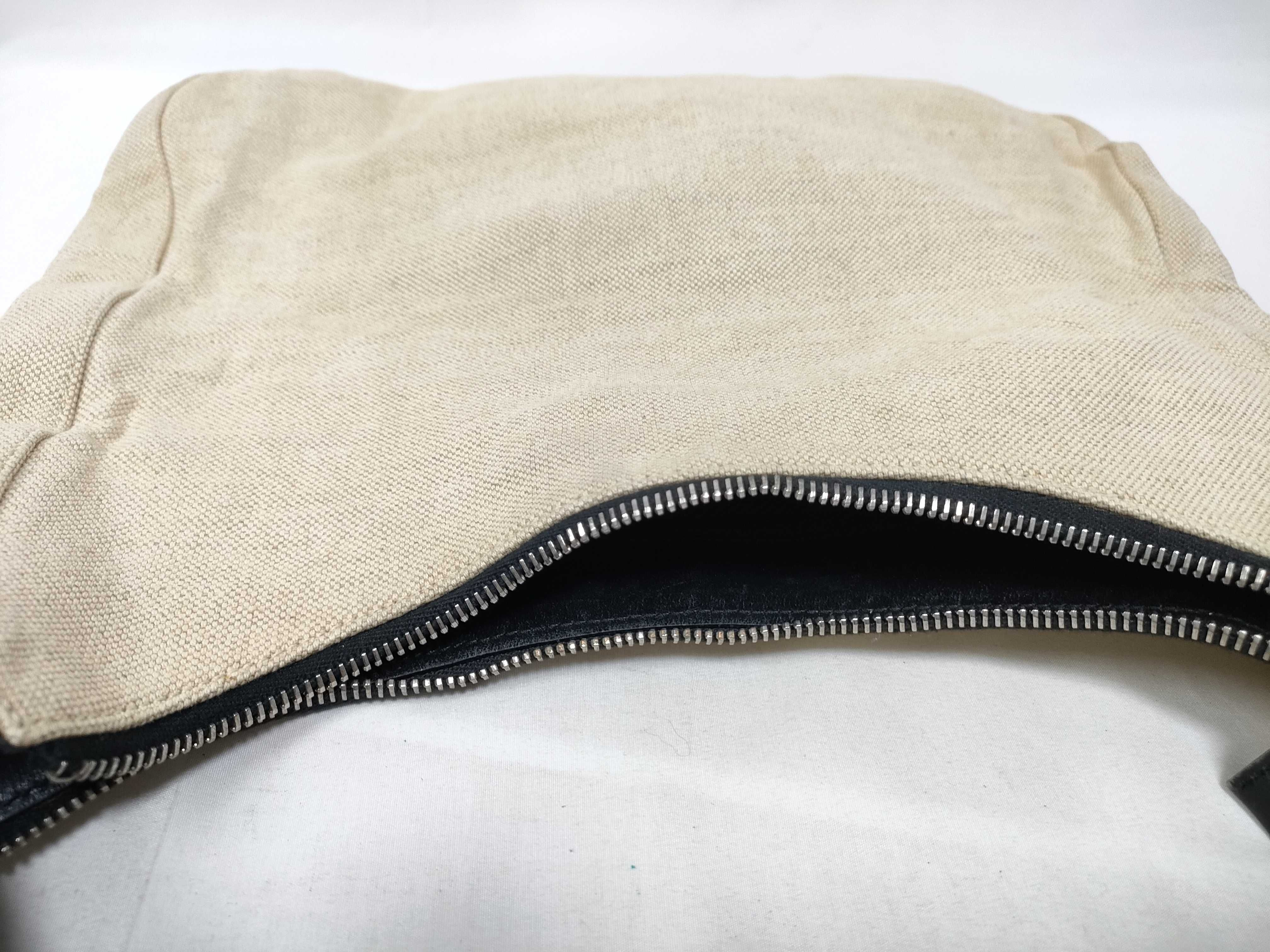Triangle Plate One-Shoulder Bag — view 7