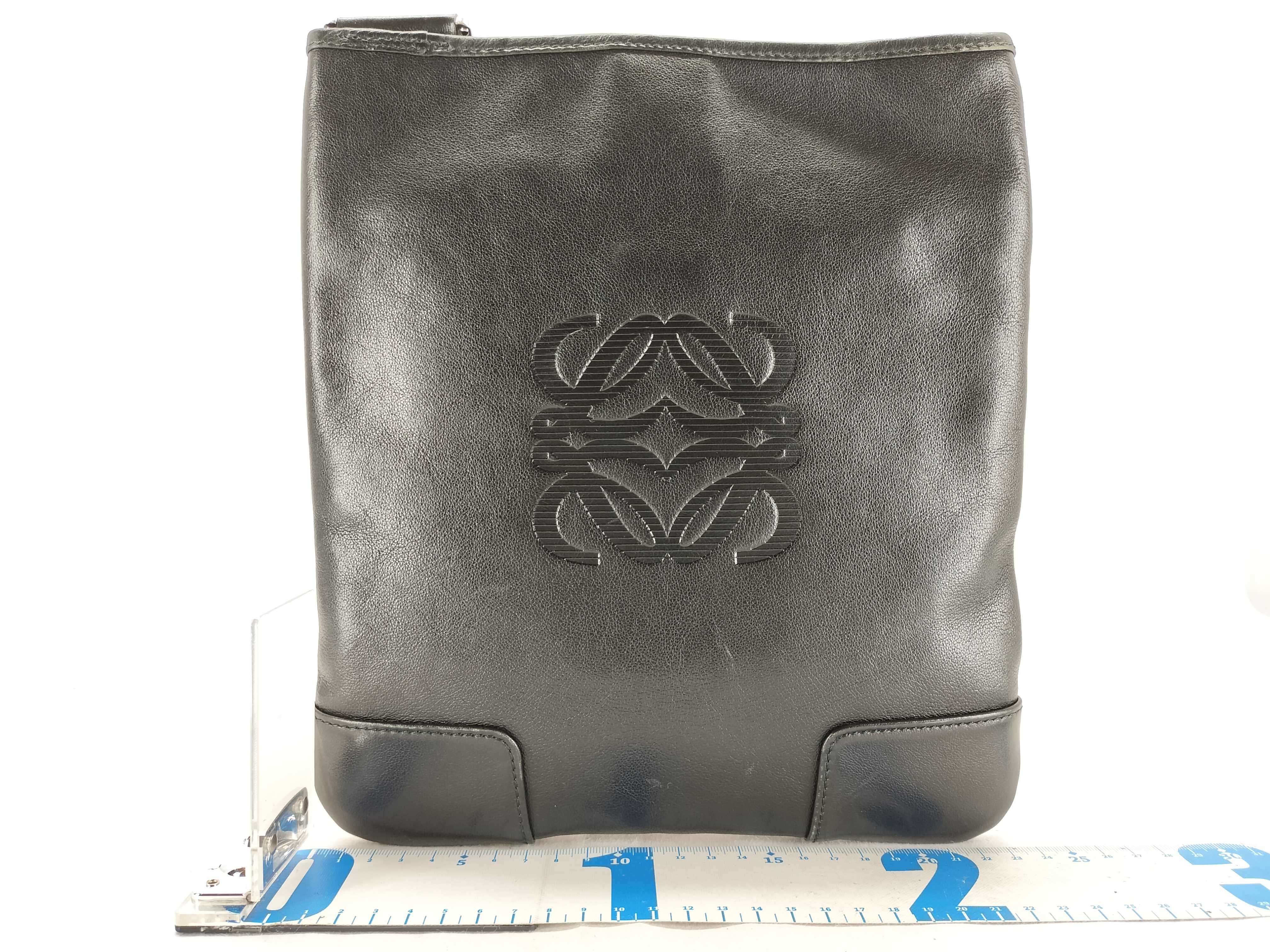 Anagram Leather Shoulder Bag 060411 Shoulder Bag — view 2