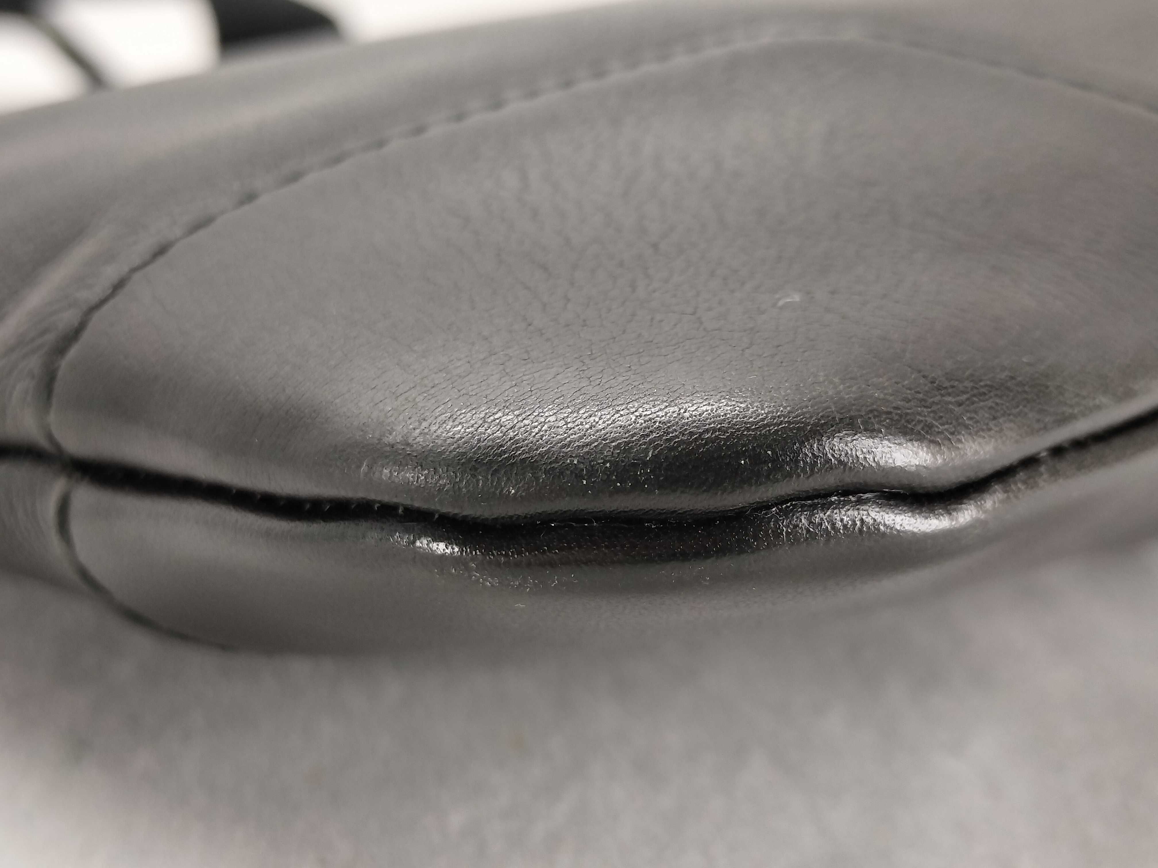 Anagram Leather Shoulder Bag 060411 Shoulder Bag — view 6