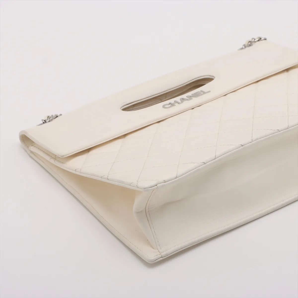 Matelassé Lambskin Chain Shoulder Bag, White, Silver Hardware, 19618706, Serial Number 19 — view 4