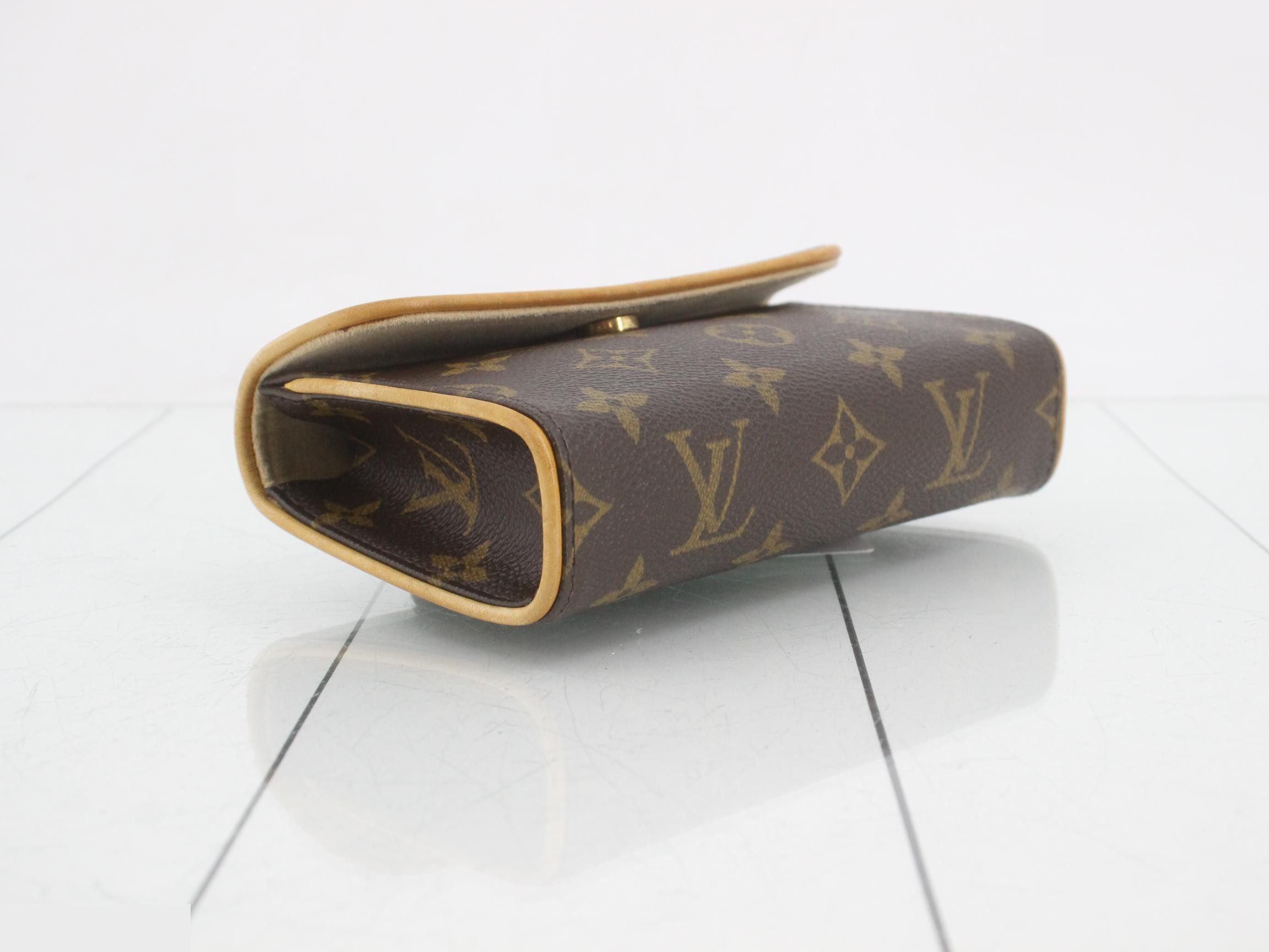 Florentine Pochette with Shoulder Strap — view 5