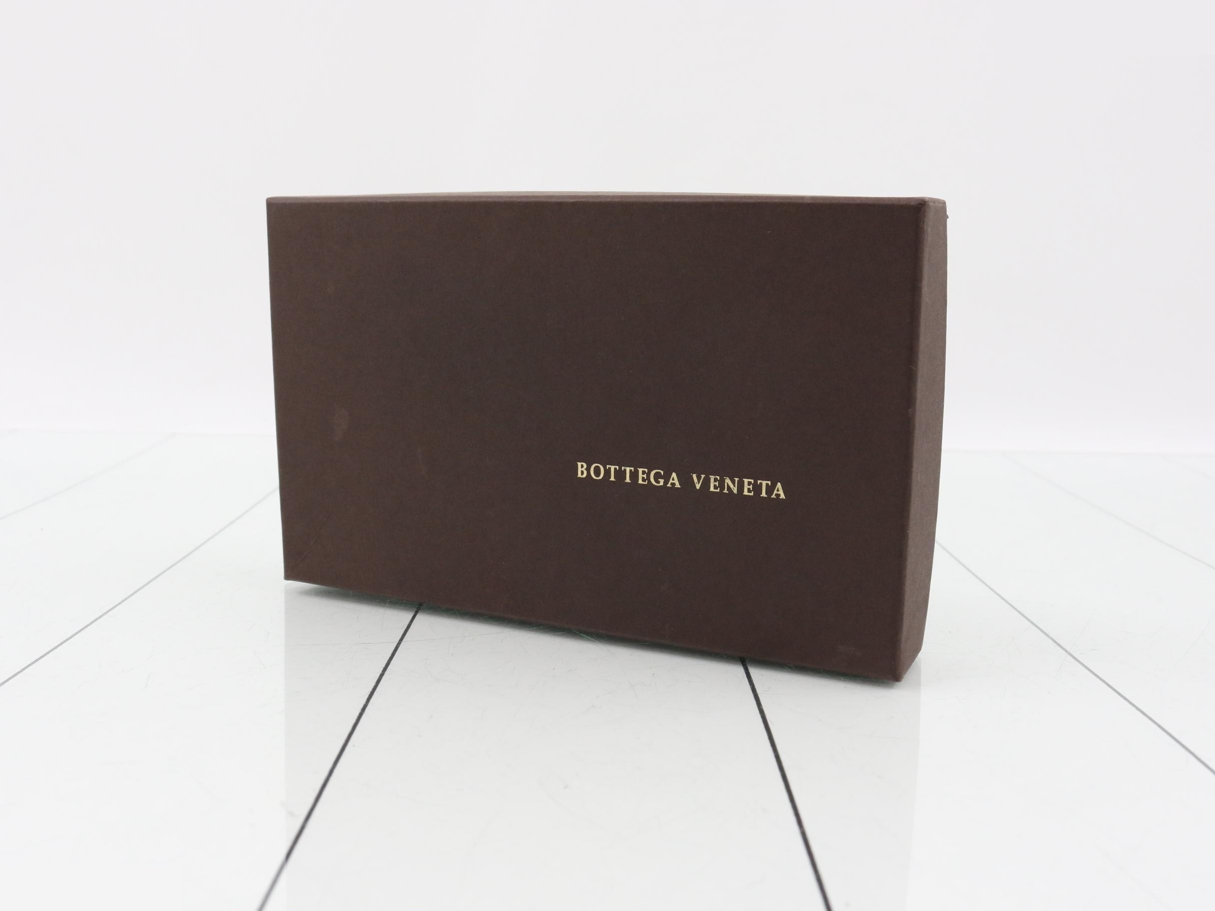 Intrecciato (bags) and wallets — view 5