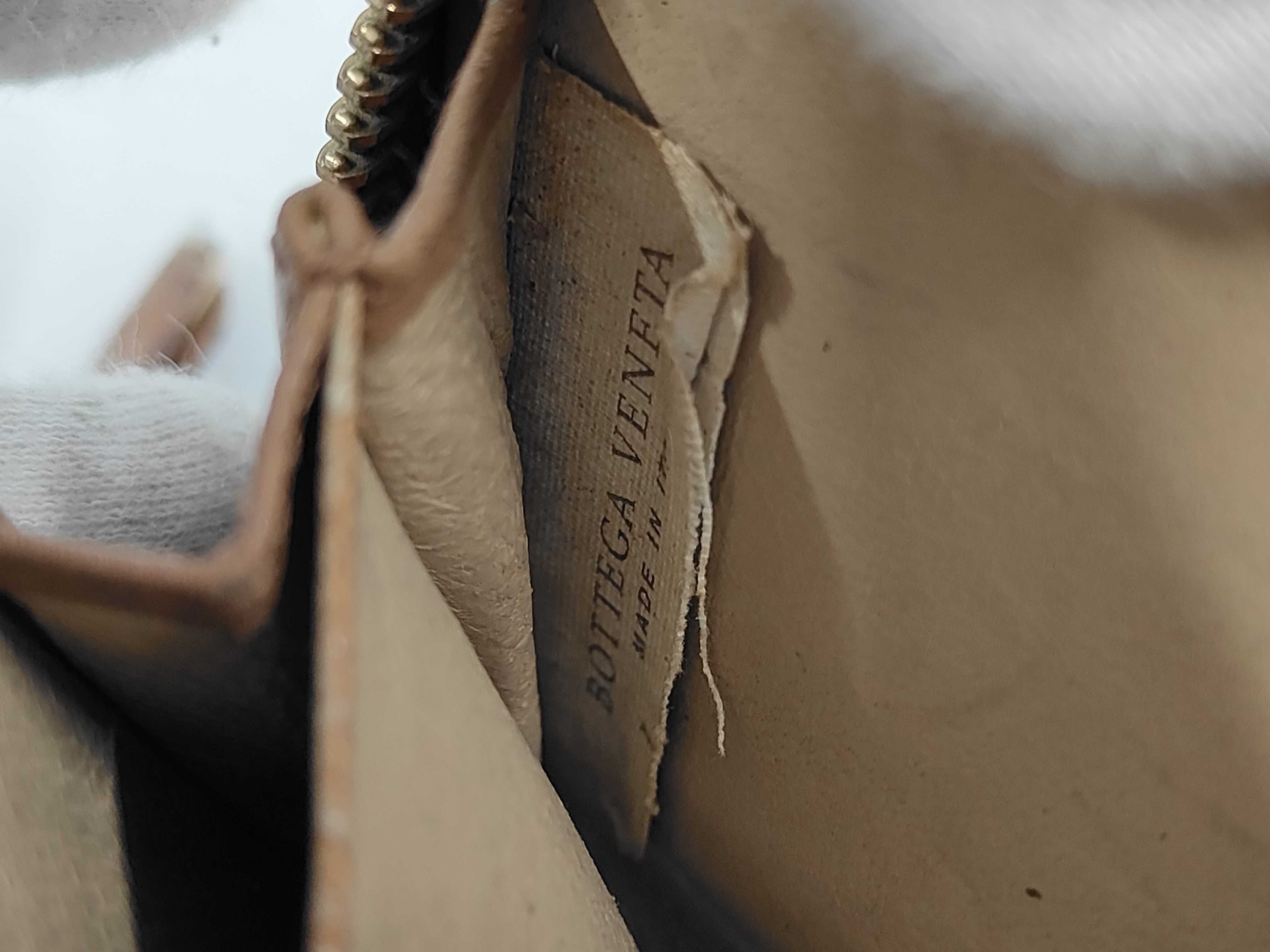 coin purse (with tears) — view 10