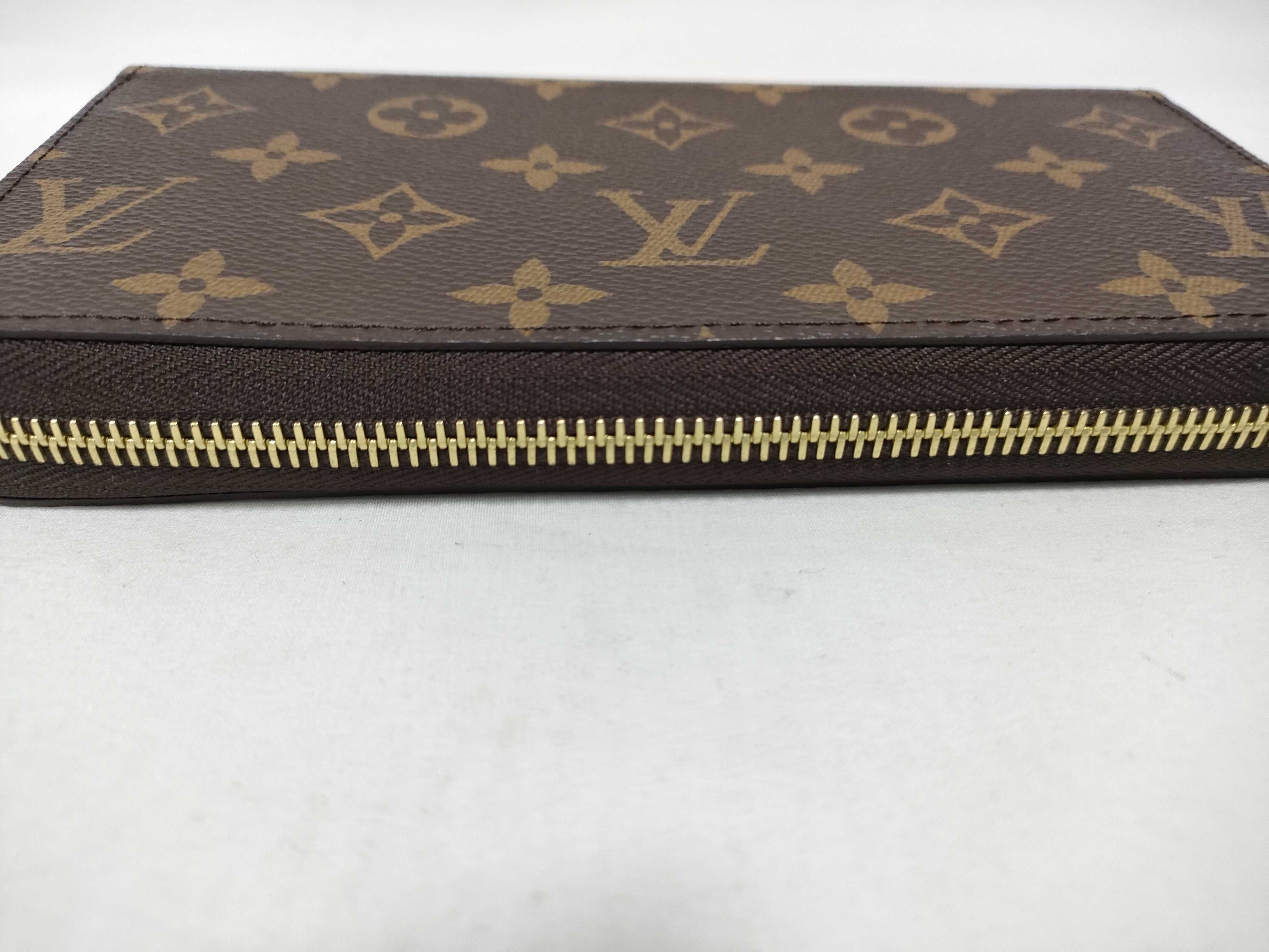 Monogram LV Zippy Wallet — view 7