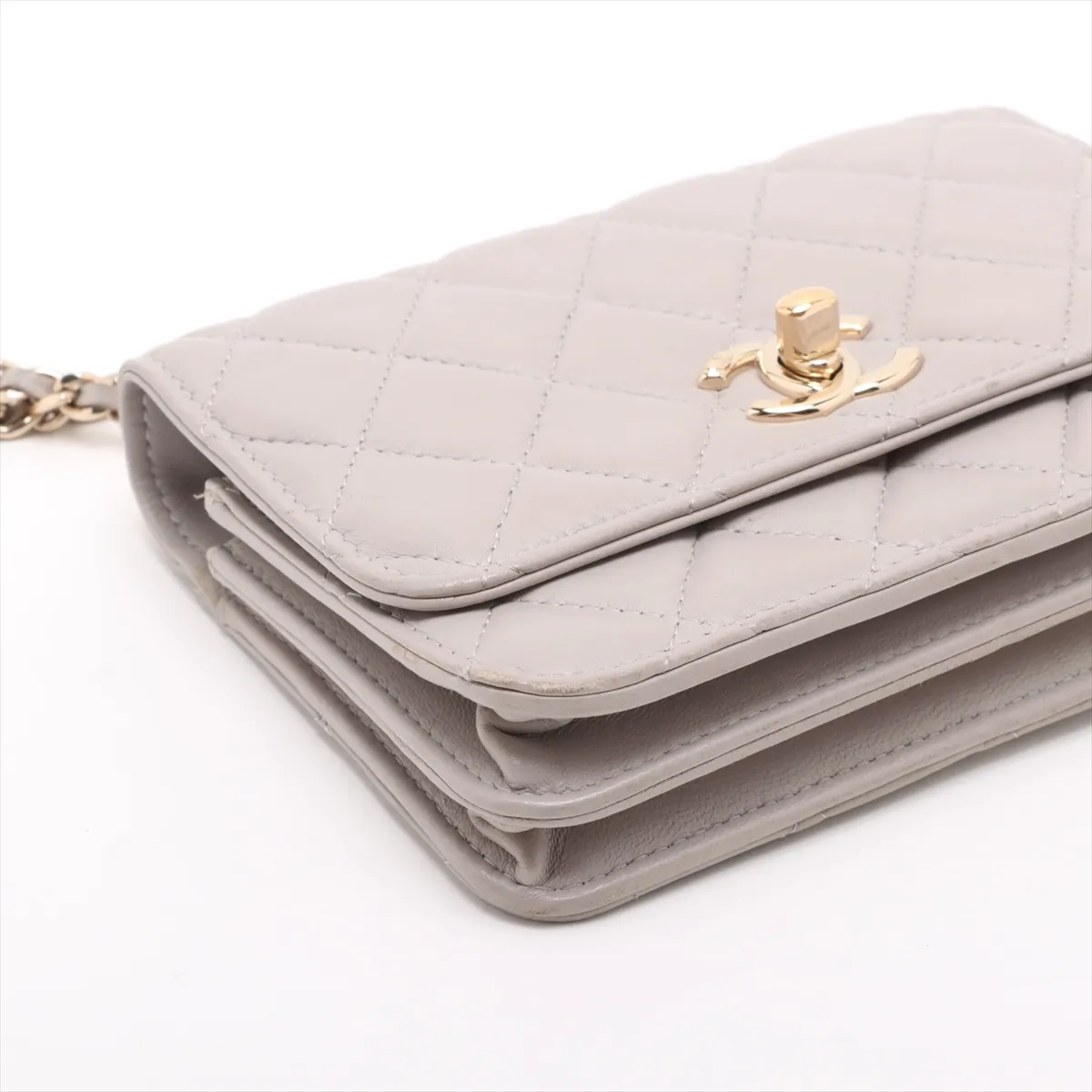 Trendy CC Lambskin Chain Wallet Gray Gold Hardware C899A358 Random Serial — view 4