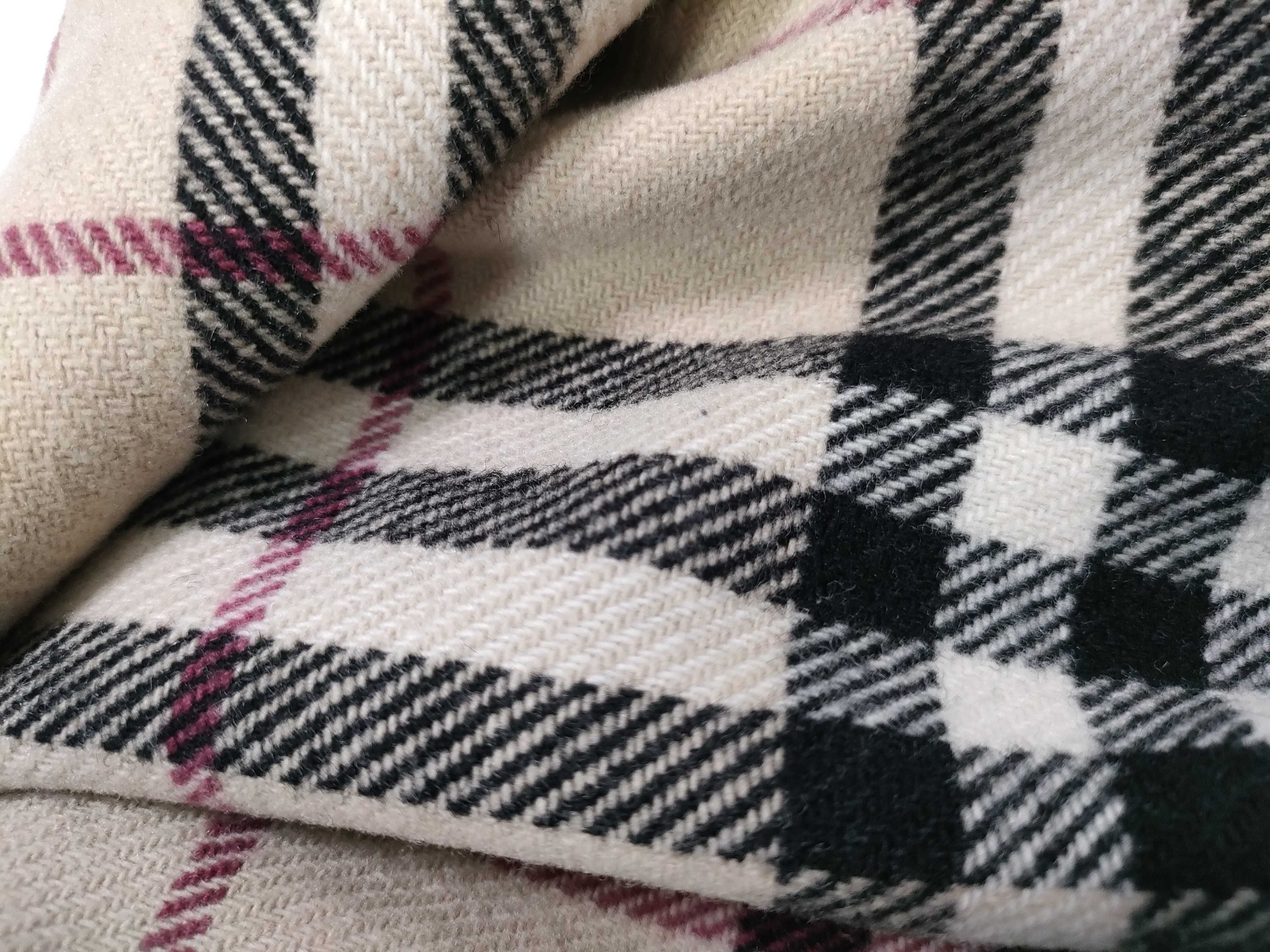 Large Scarf and Other Accessories — view 9