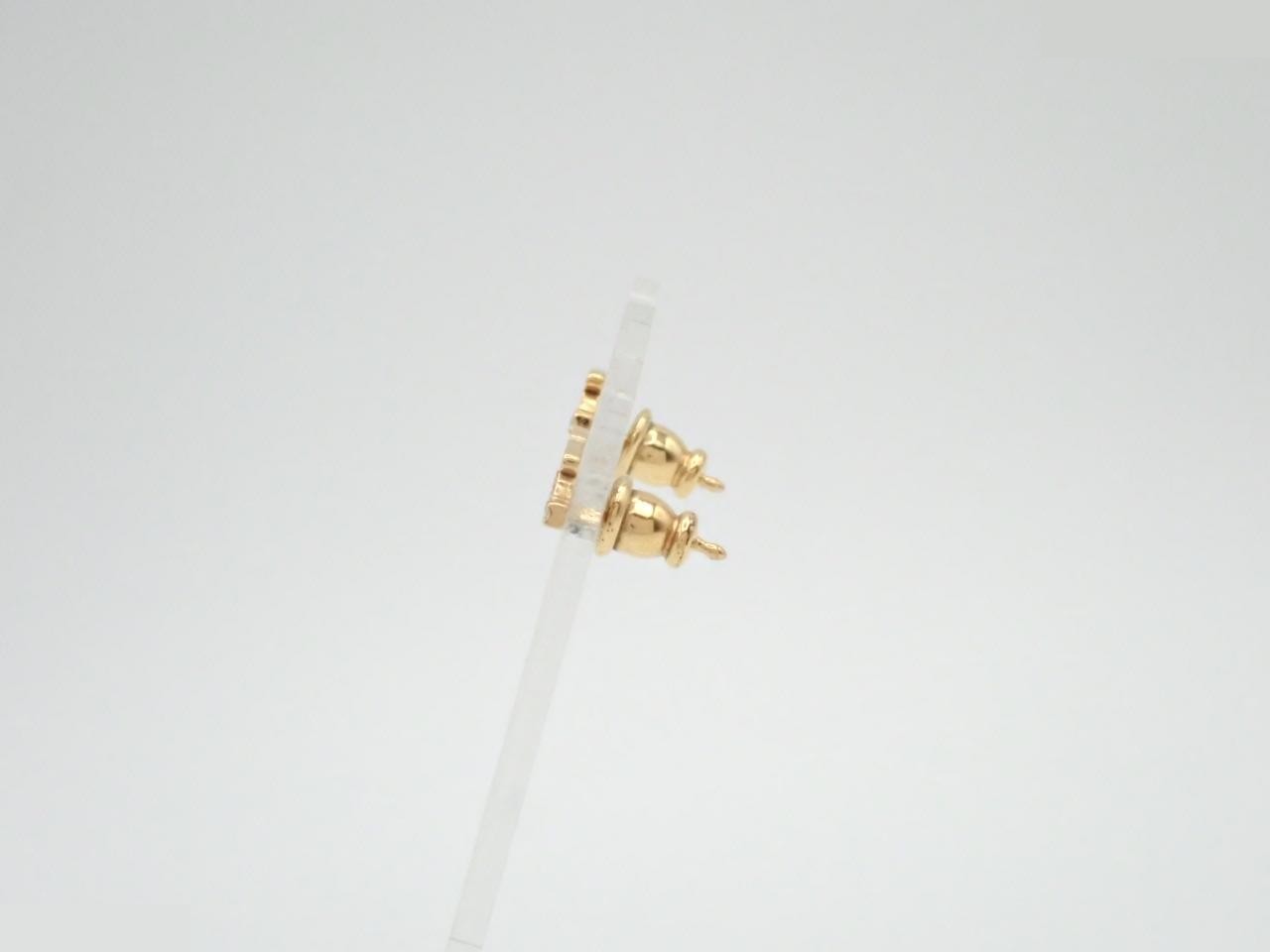 Gold earrings — view 3