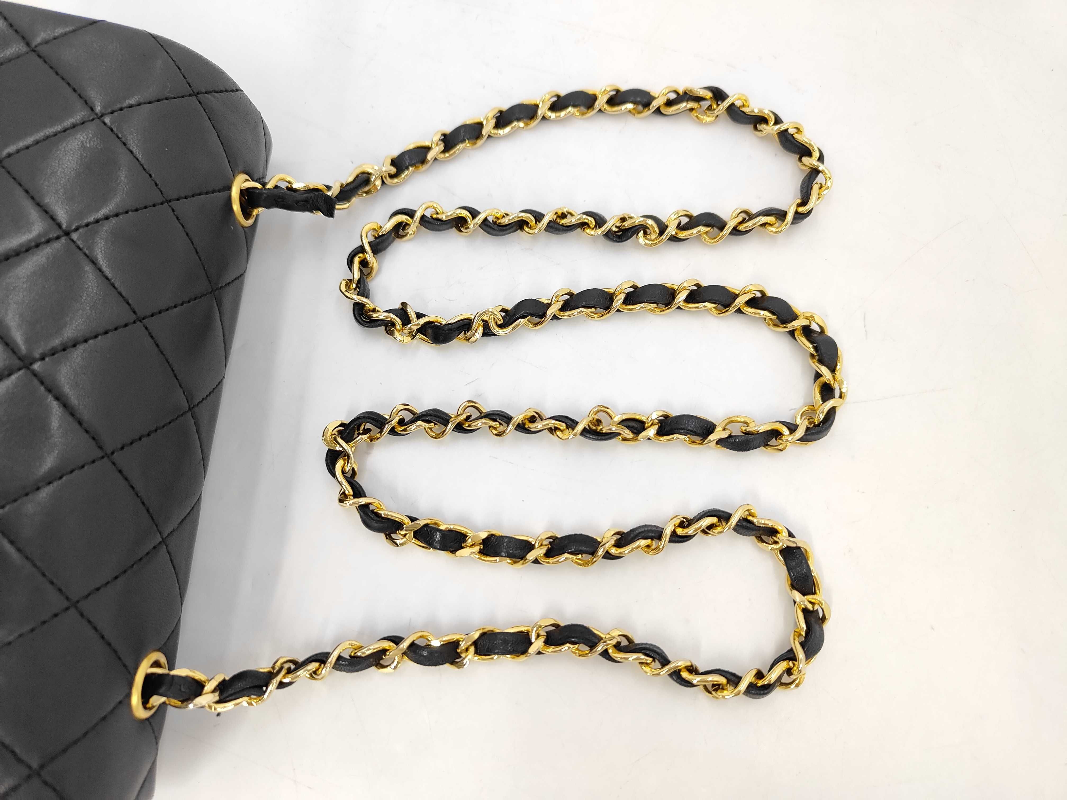 Matelassé 19 Chain Shoulder Bag, Lambskin, Black Shoulder Bag — view 5