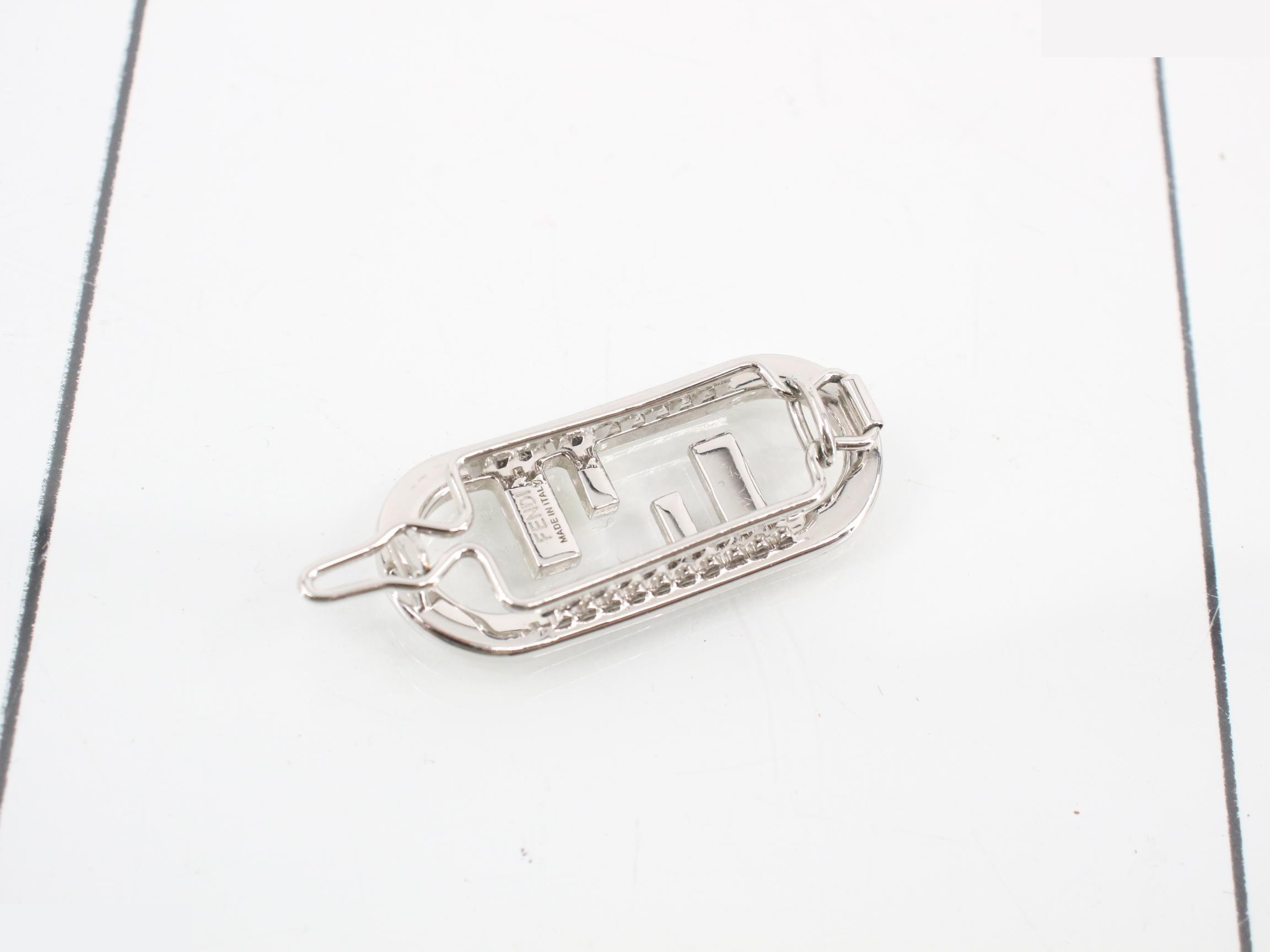 Logo clip — view 2