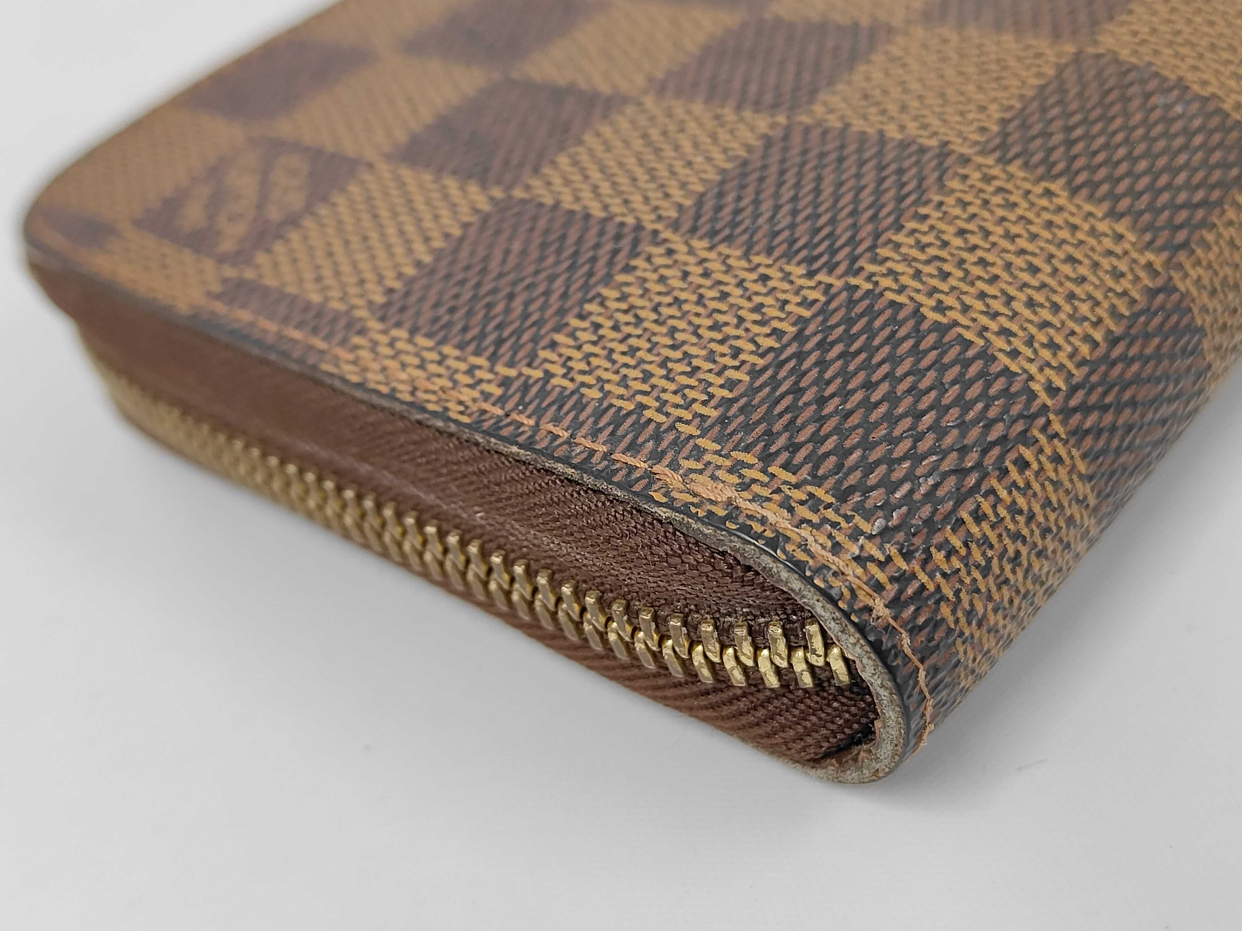 Damier Zippy Wallet Long Wallet — view 3