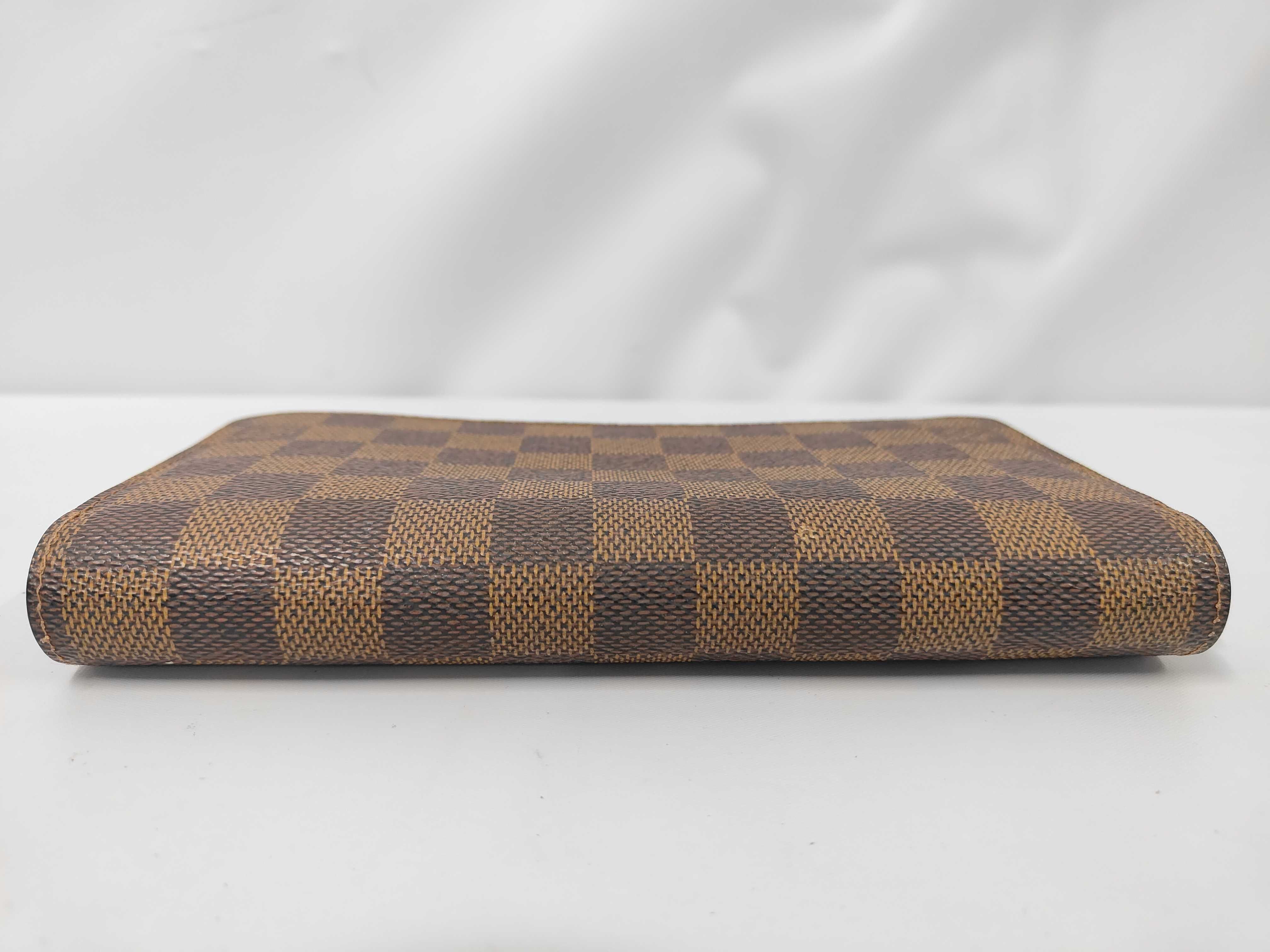 Damier Zippy Wallet Long Wallet — view 4