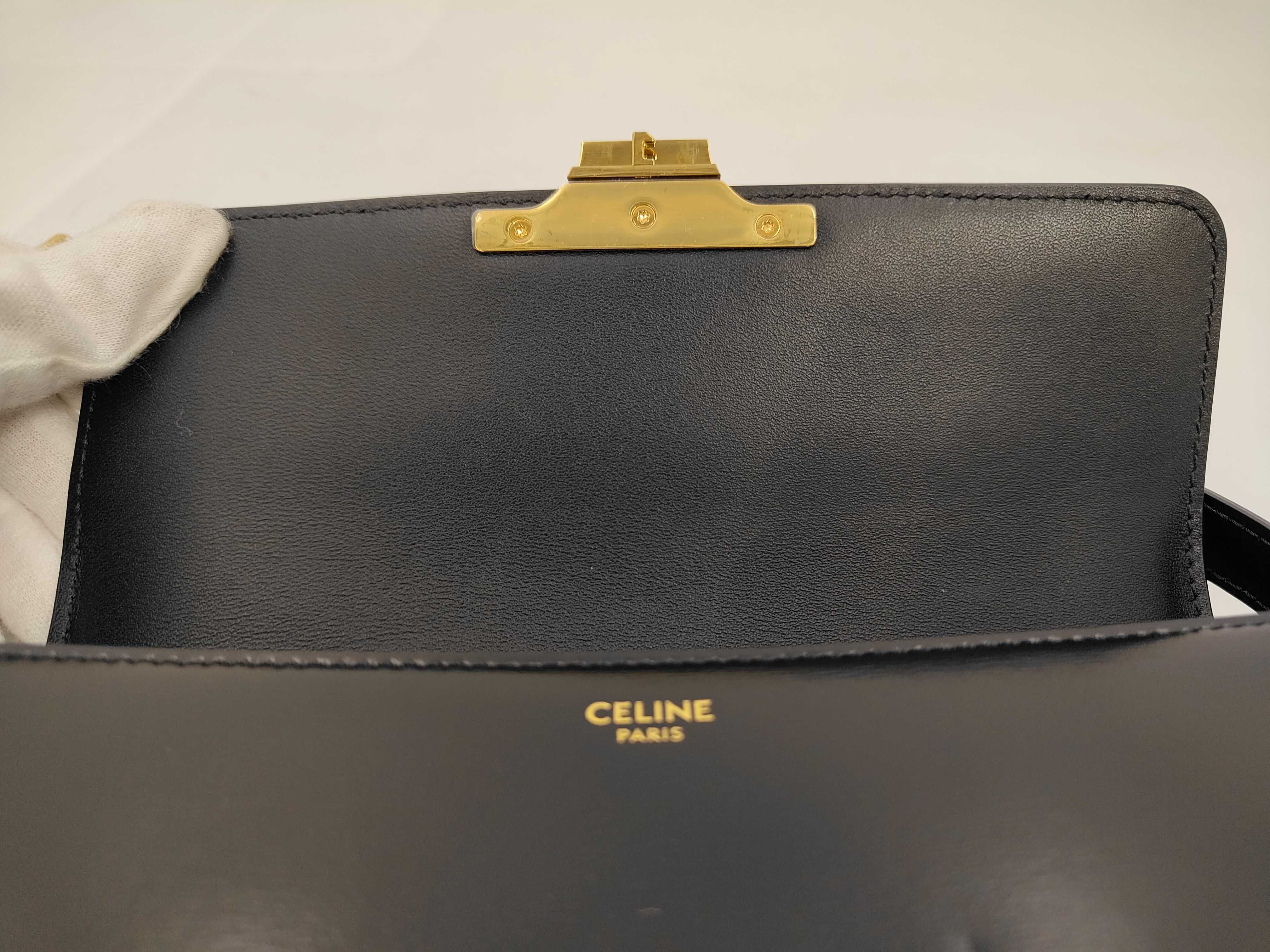 Triomphe Leather Black Handbag — view 8