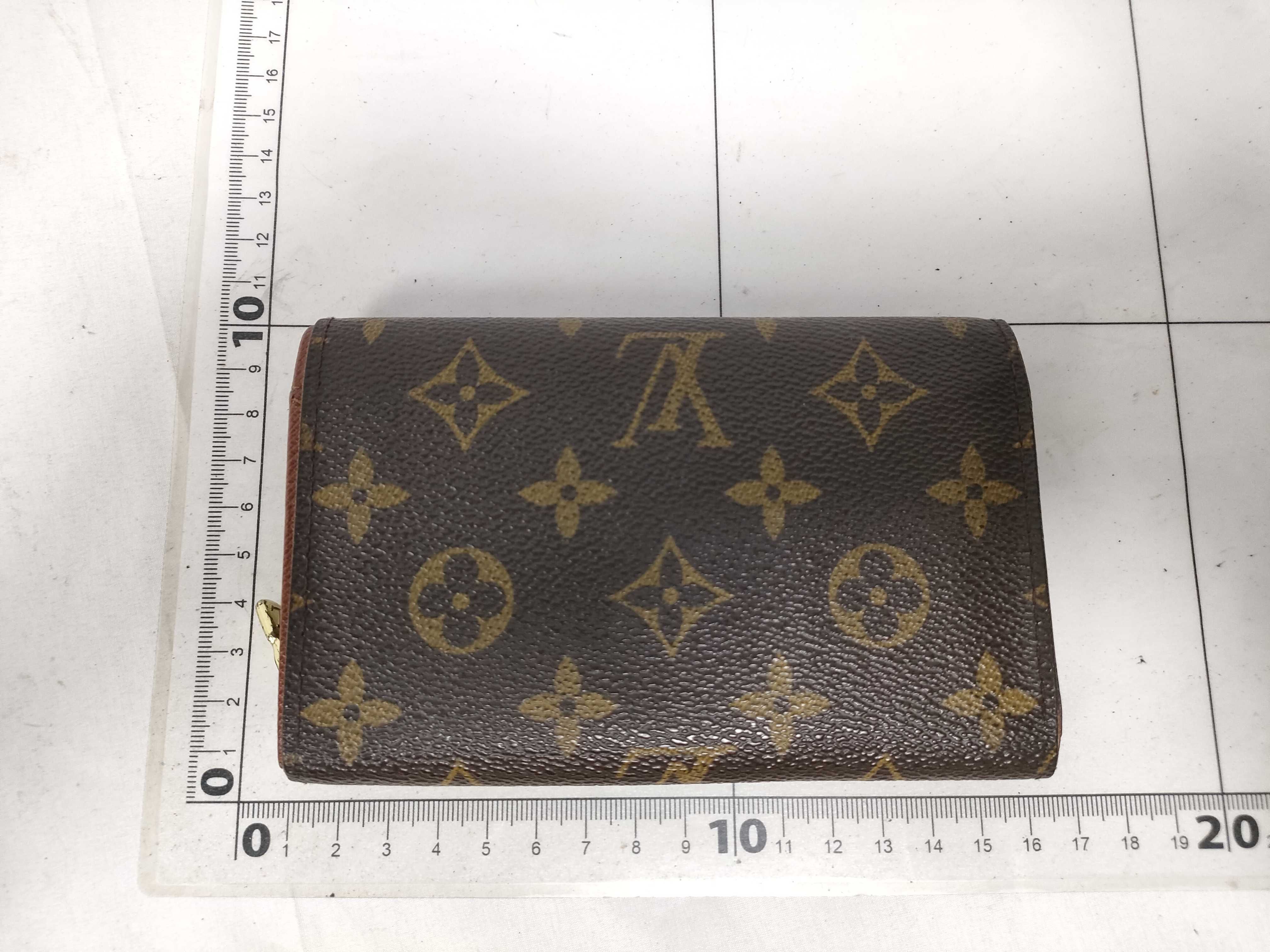 Monogram Louis Vuitton Wallet — view 2