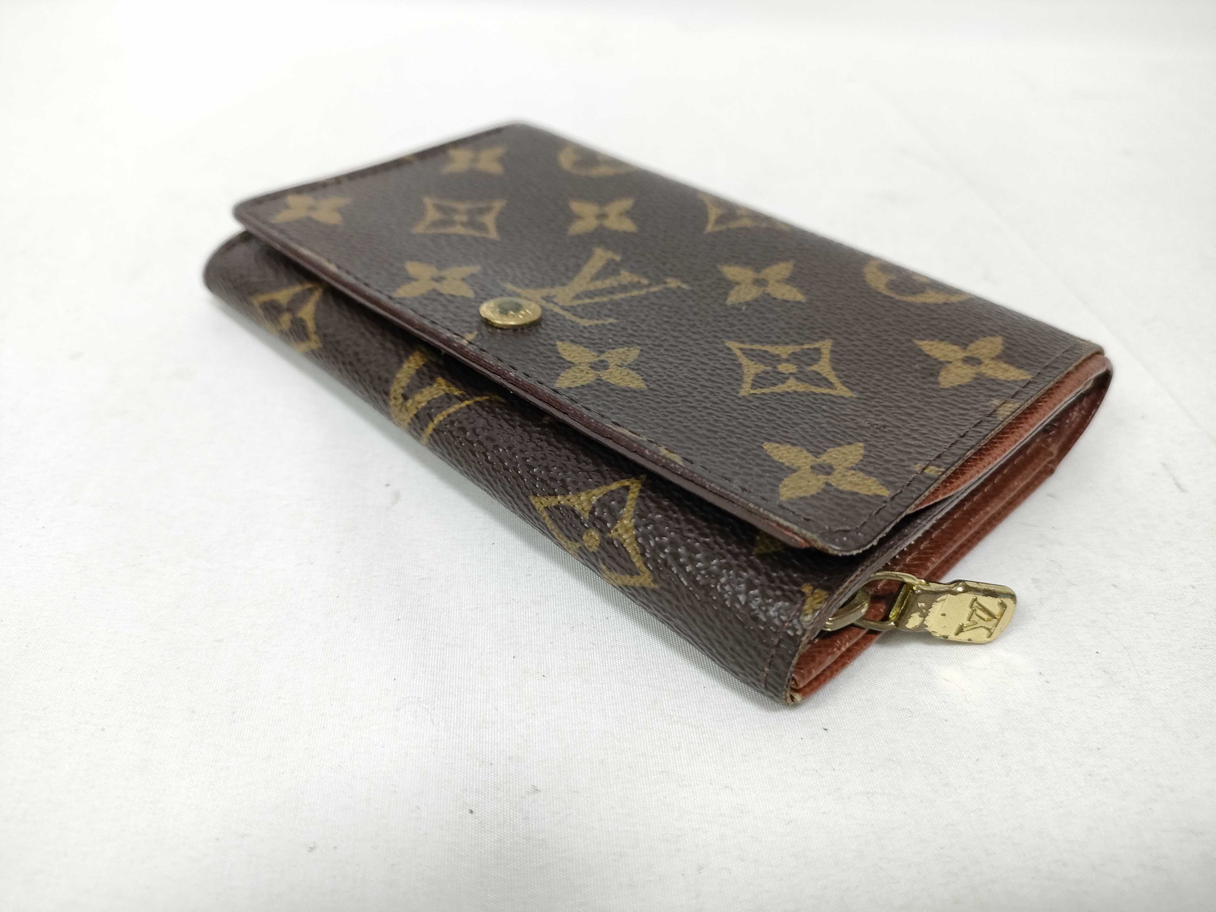 Monogram Louis Vuitton Wallet — view 3