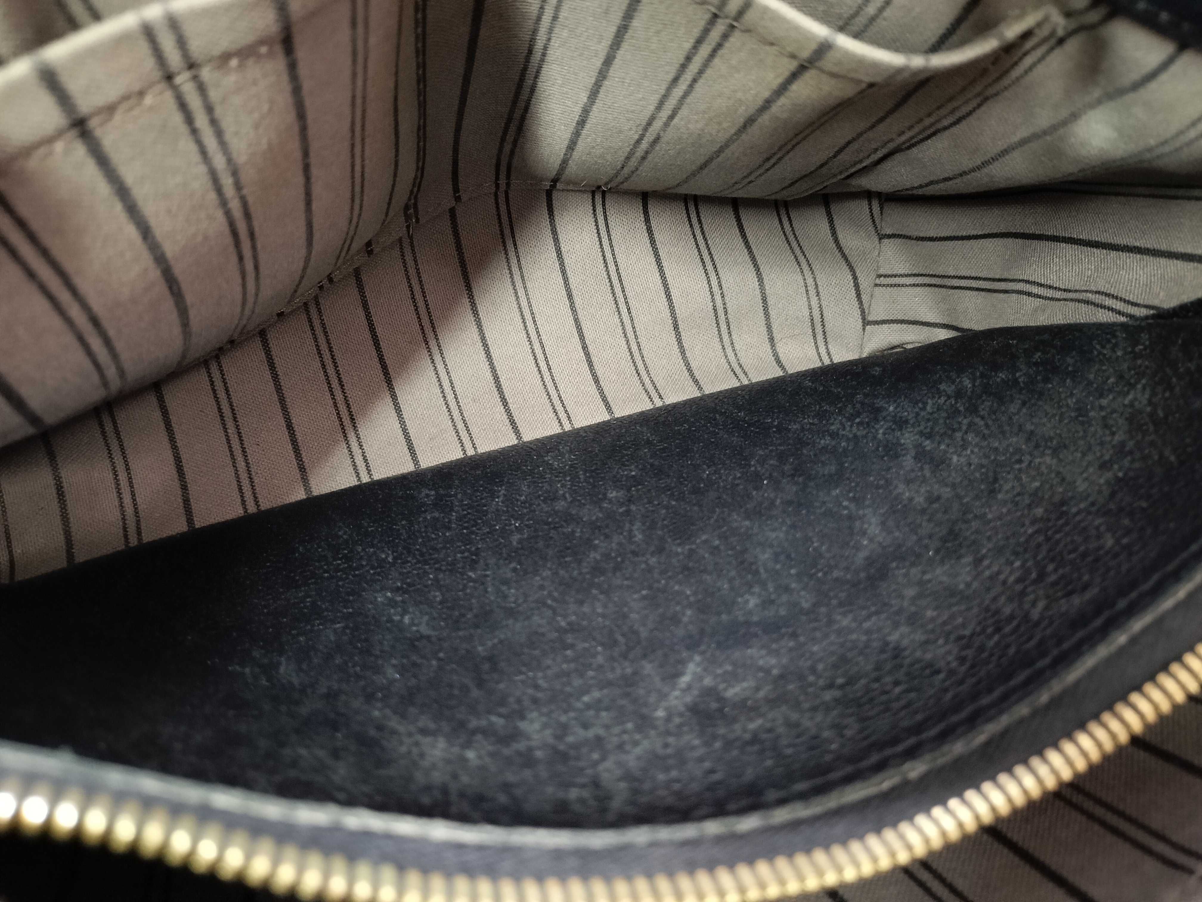Monogram Empreinte Louis Vuitton Black Handbag — view 9