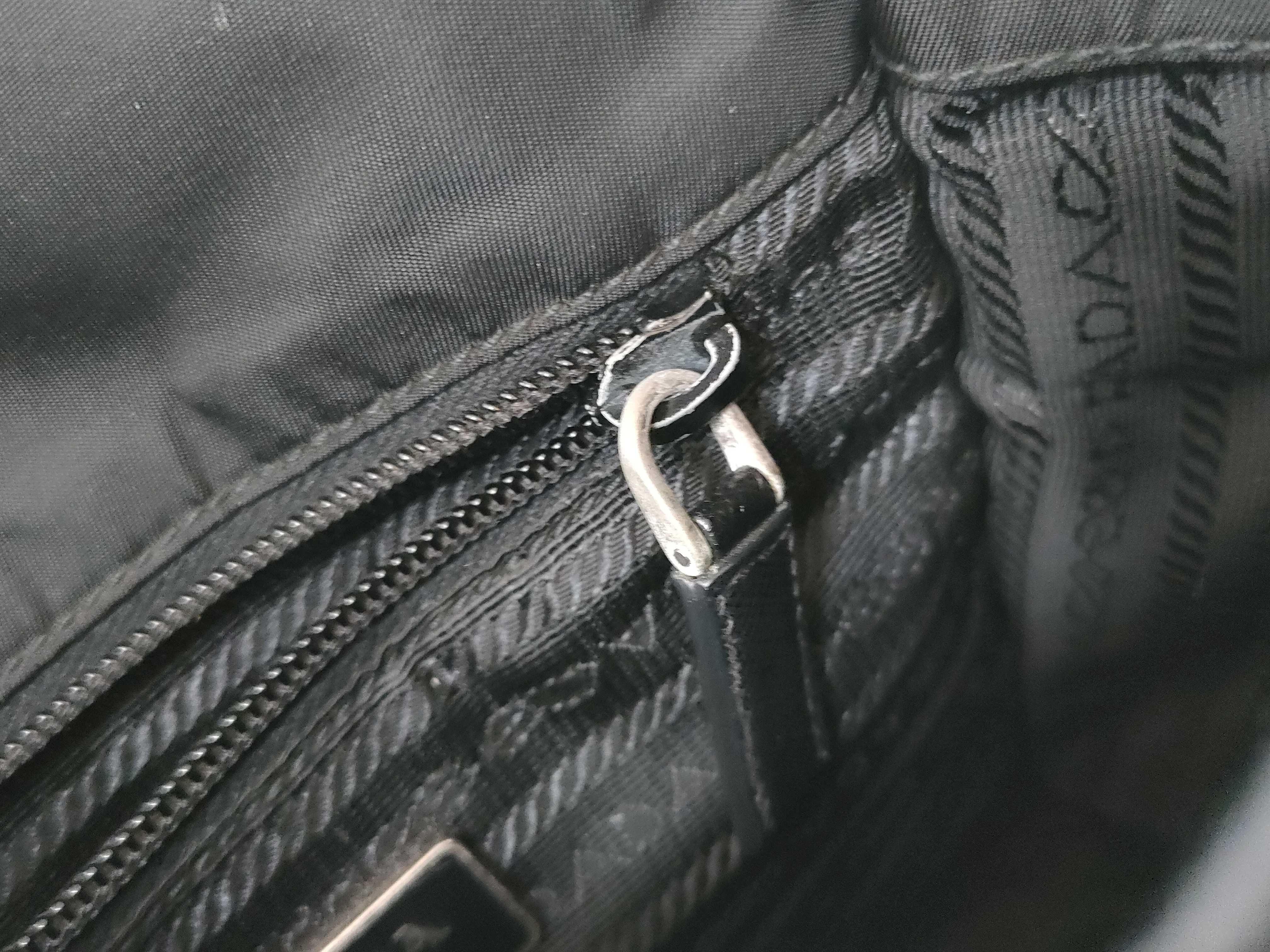 Nylon Messenger Shoulder Bag — view 13