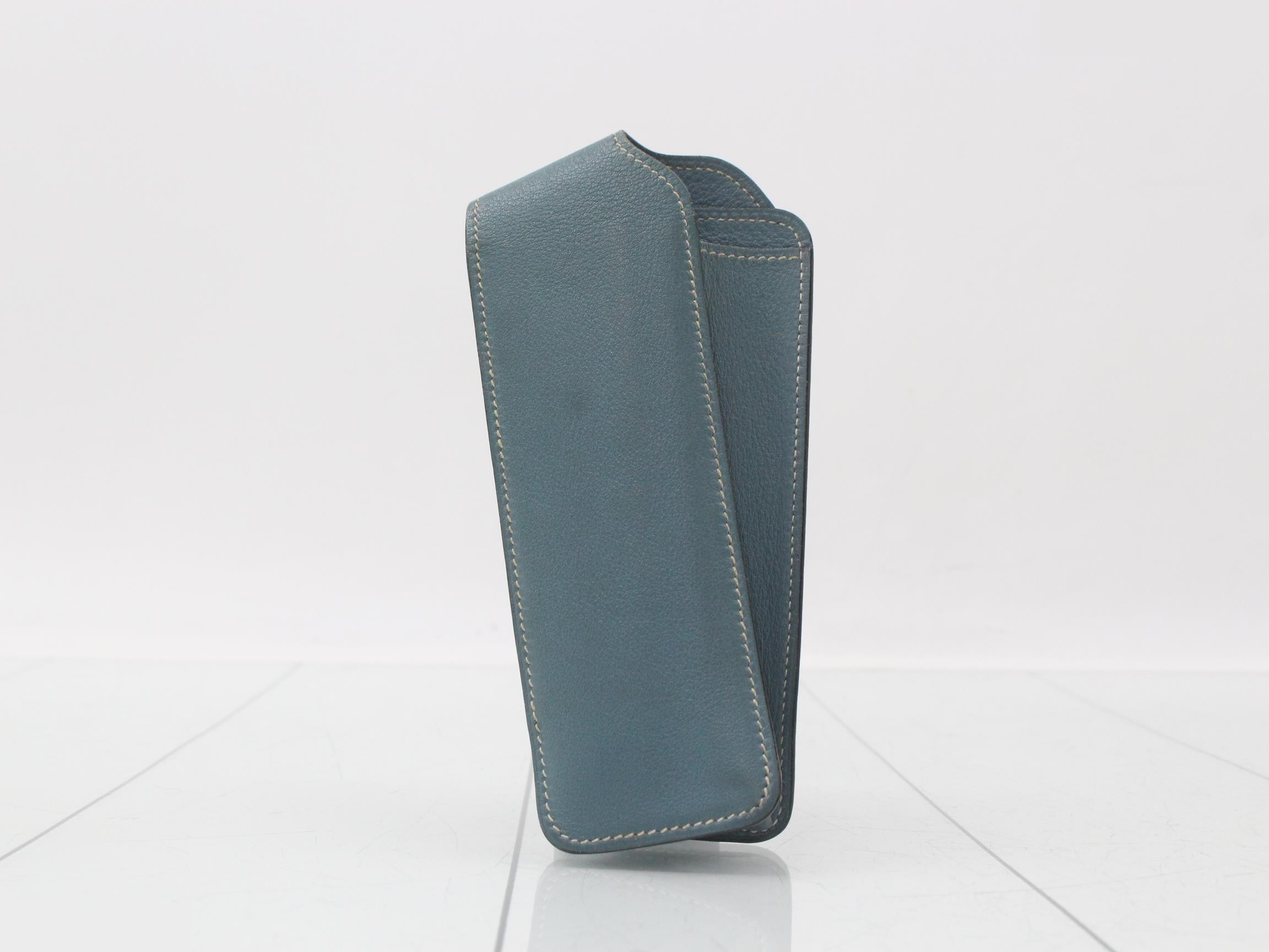 case — view 2
