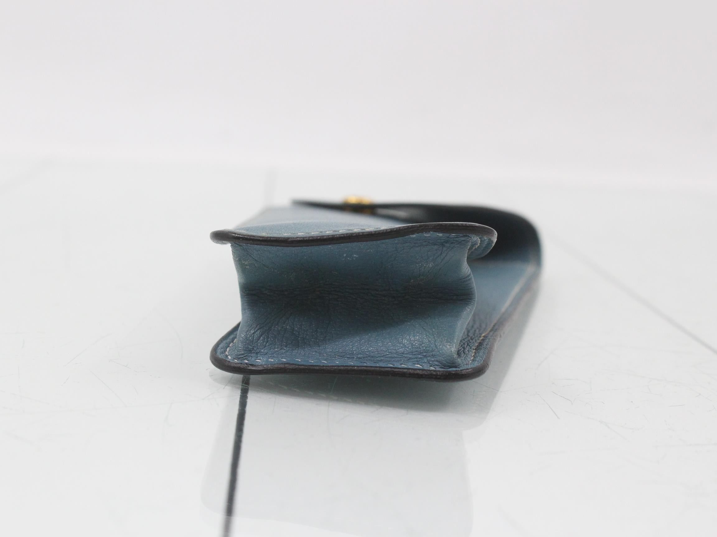 case — view 3
