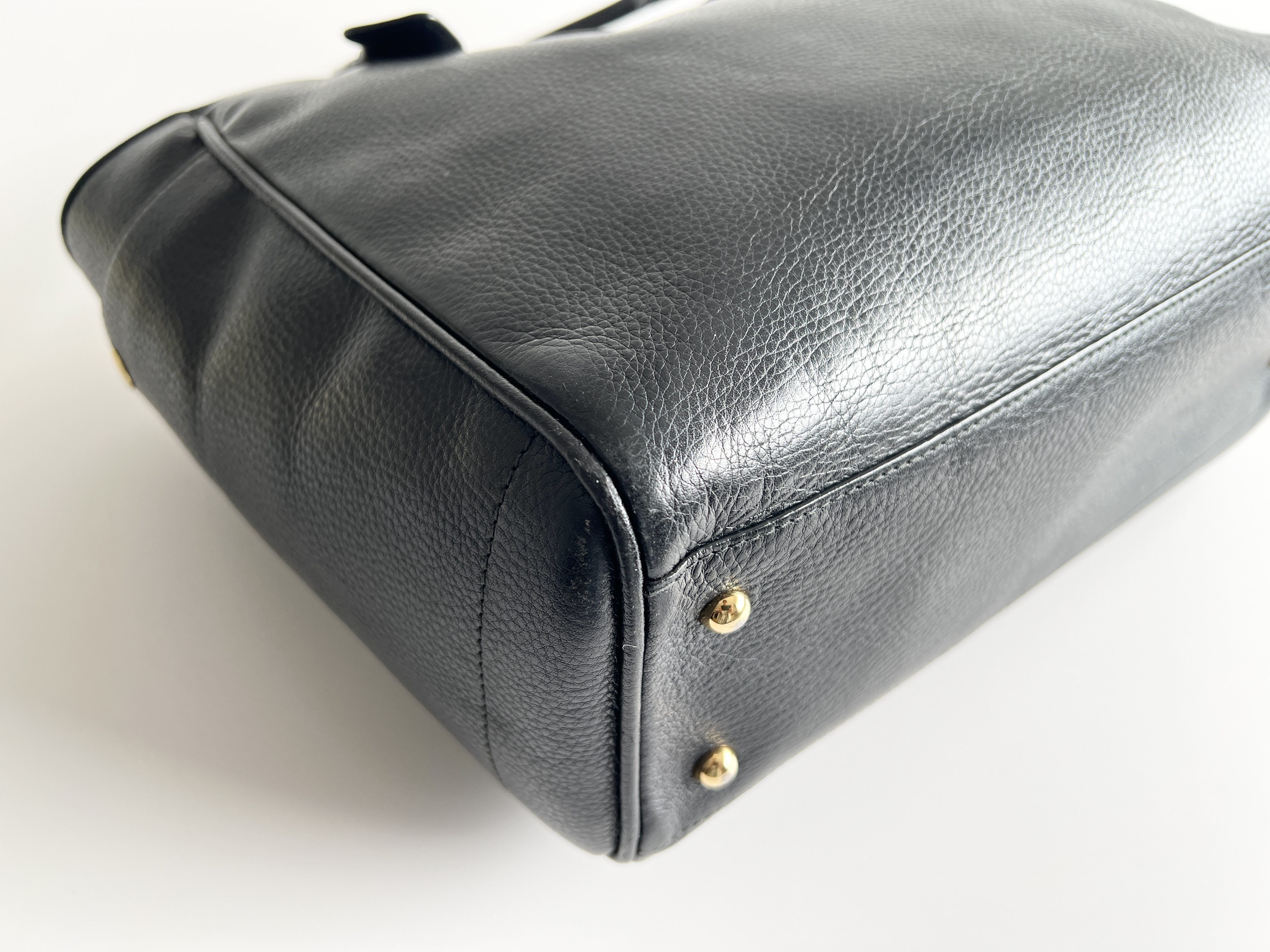 Heritage Embossed Logo Leather Handbag Tote Bag — view 14