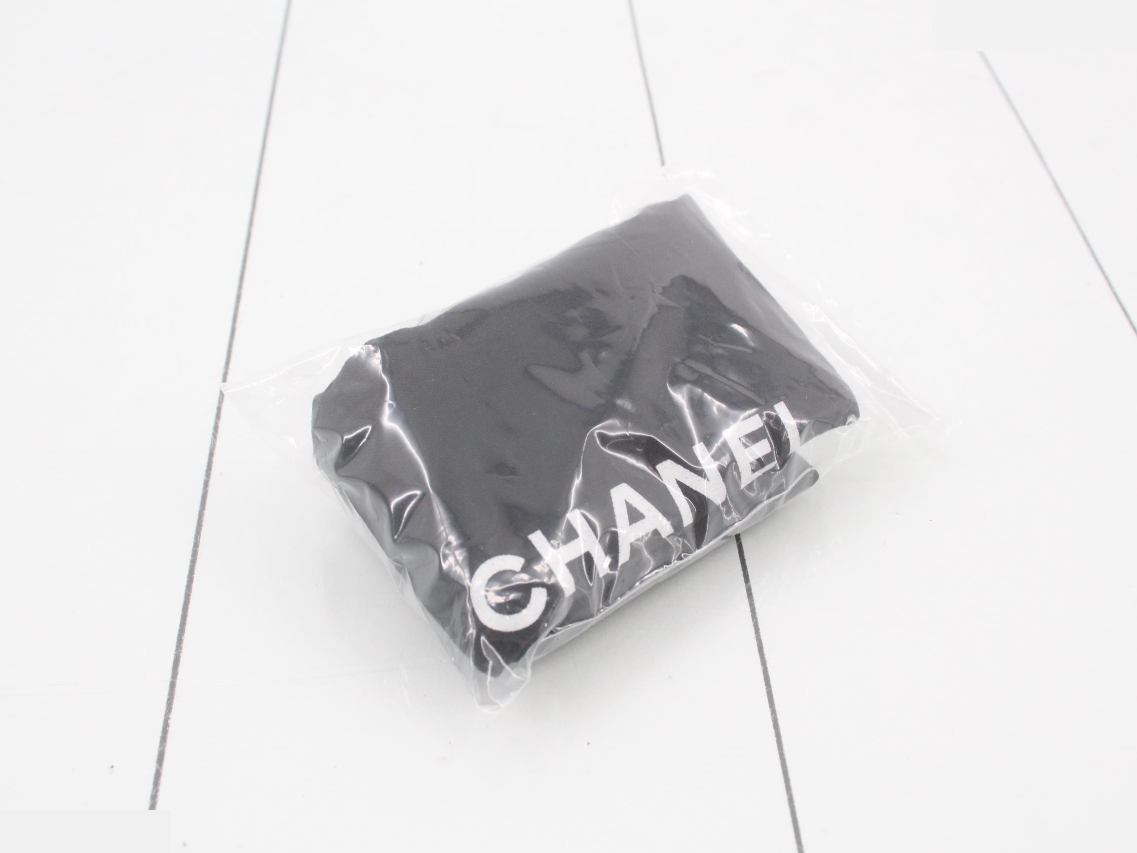 Gabrielle Chain Shoulder Bag — view 7