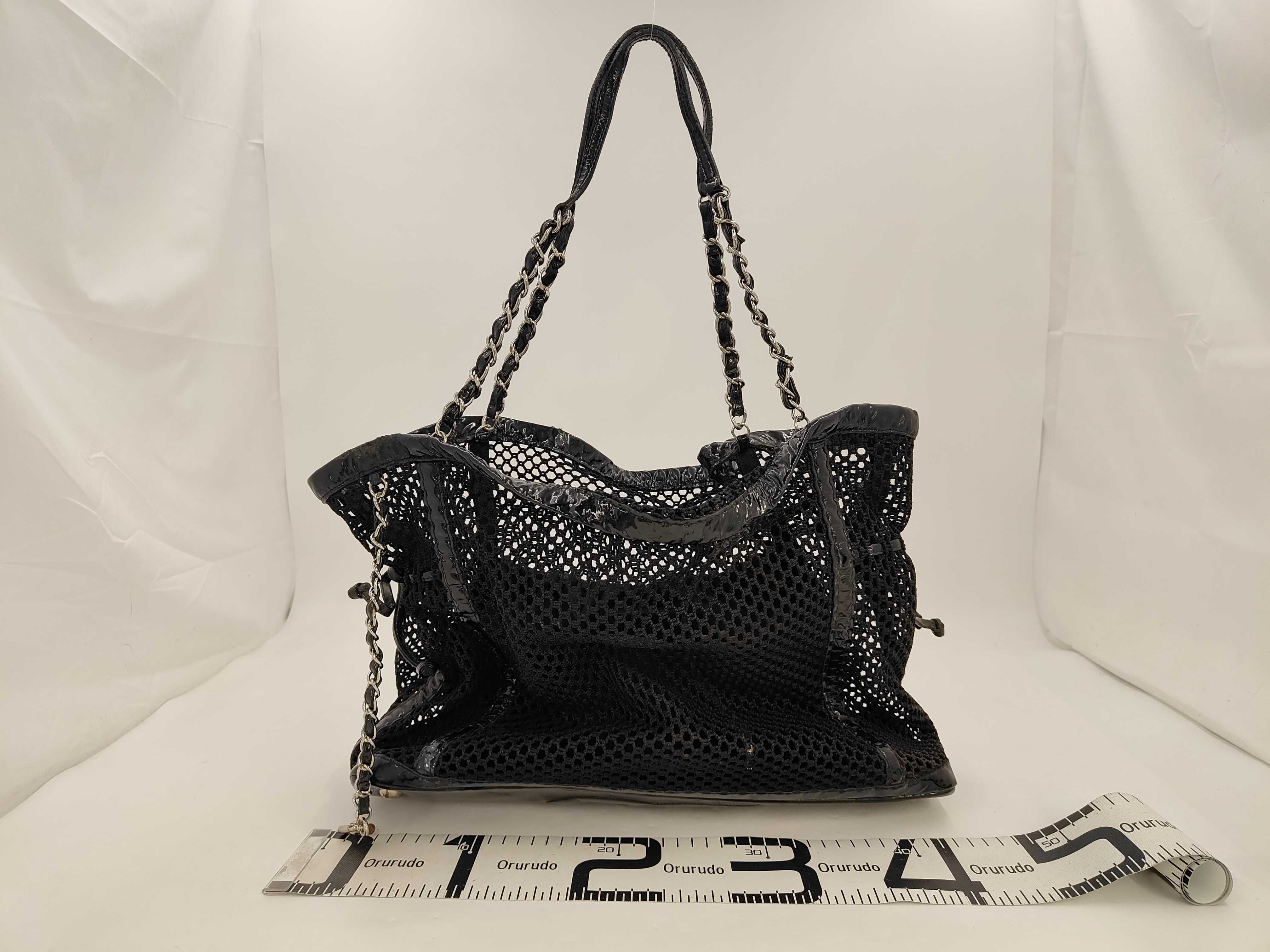 Enamel CHANEL Mesh x Patent Leather Matelasse Tote Bag — view 2