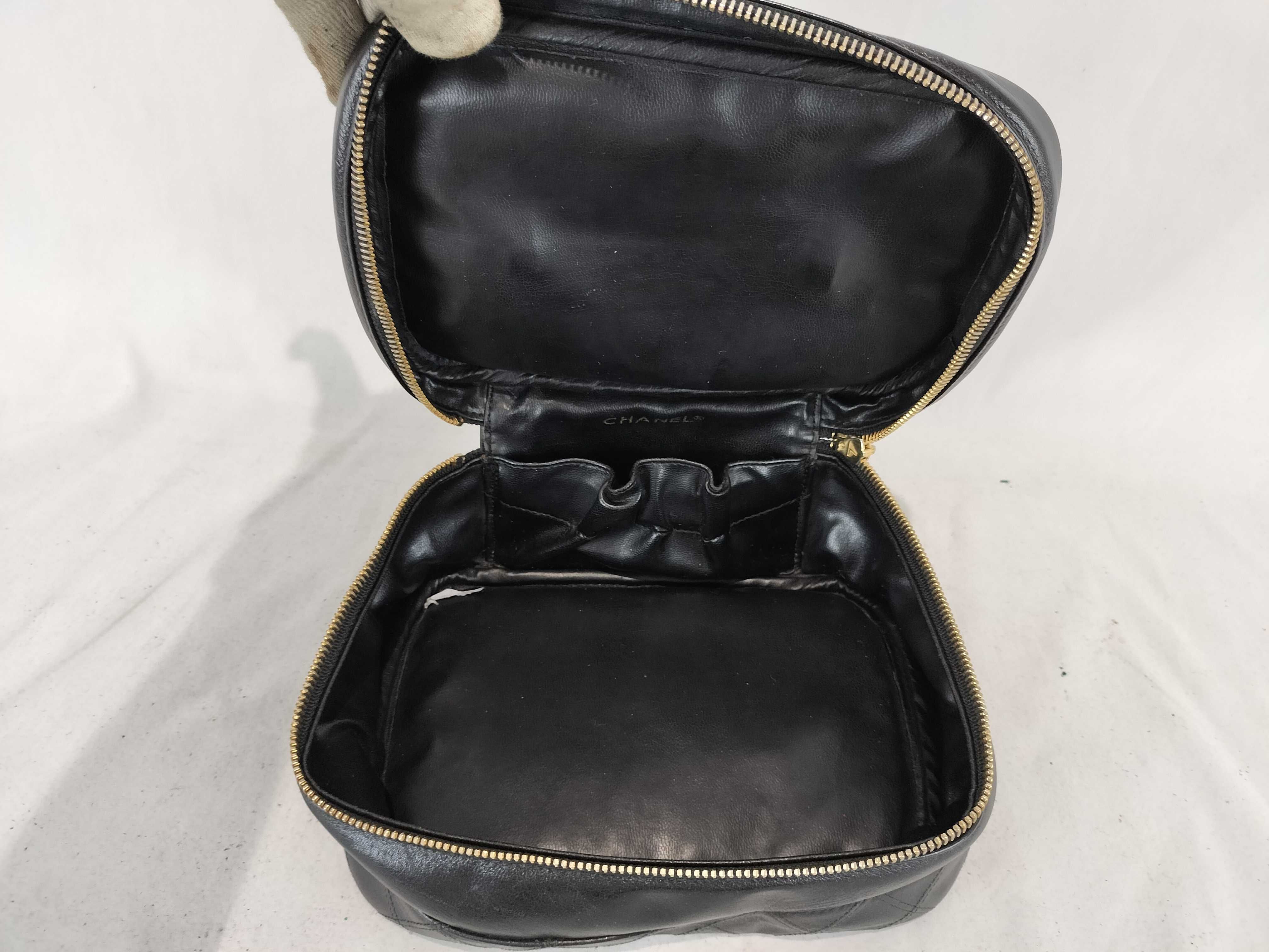Lambskin Vanity Bag (Horizontal) — view 9