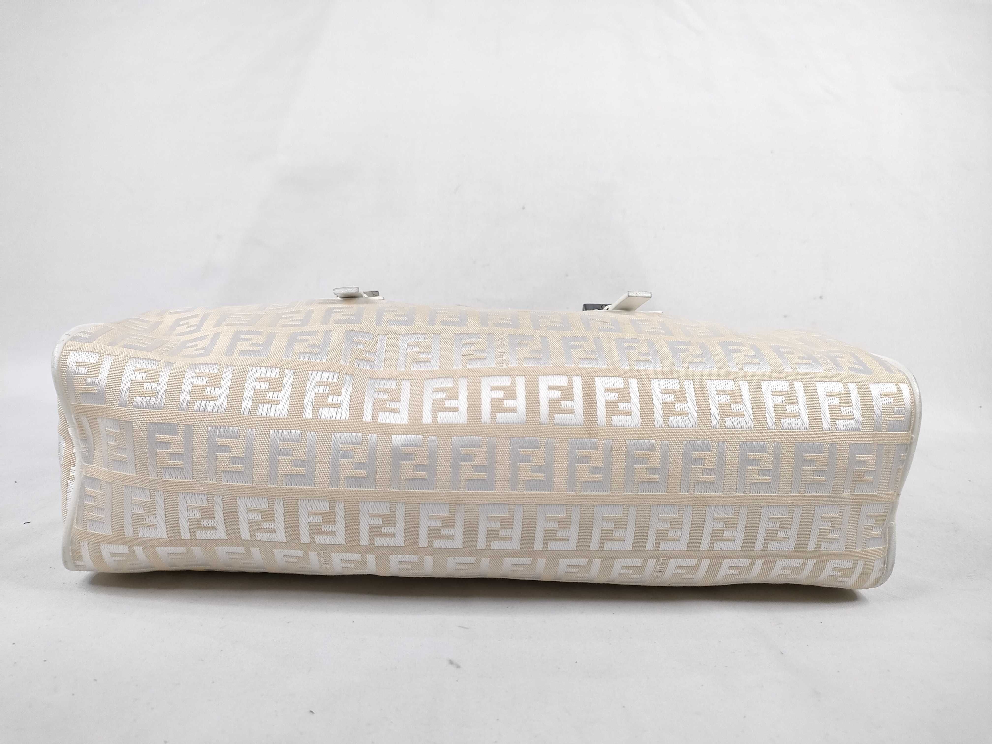 handbag — view 7