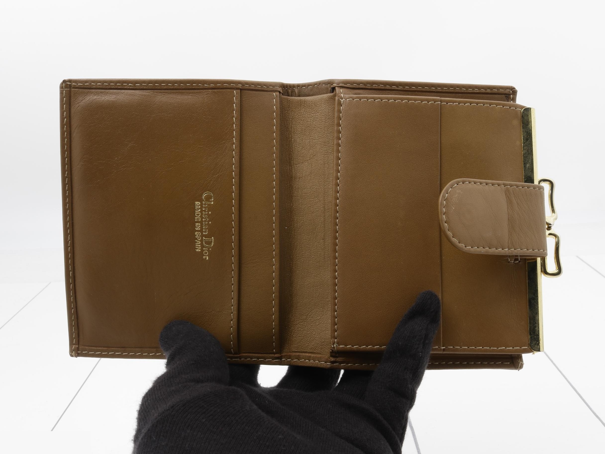 Honeycomb PVC/Leather Bi-fold Wallet — view 4