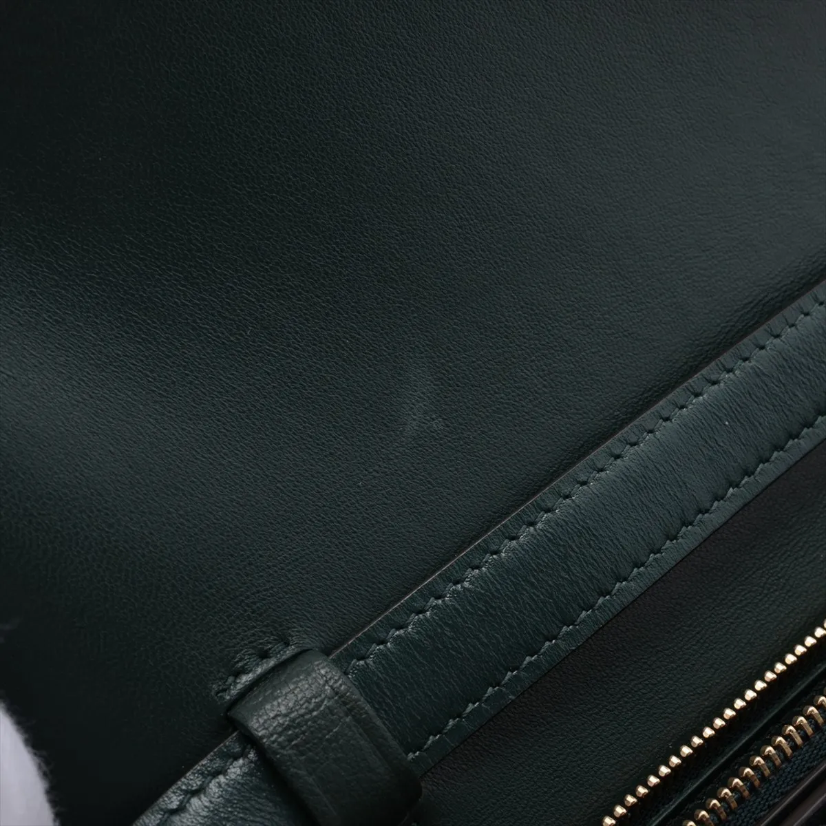 Classic Box Leather Shoulder Bag Green — view 14