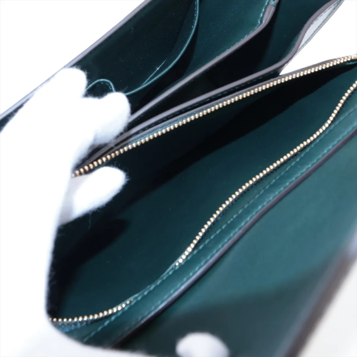 Classic Box Leather Shoulder Bag Green — view 10