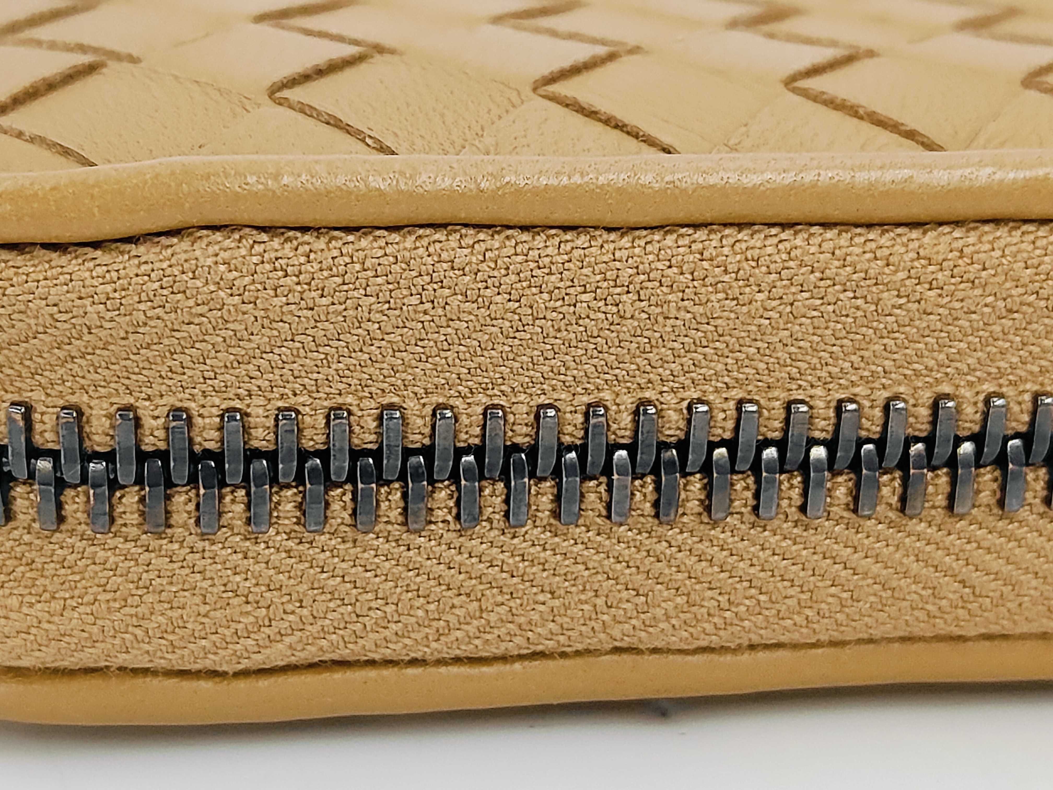 Intrecciato Brand Zip Long Wallet — view 8
