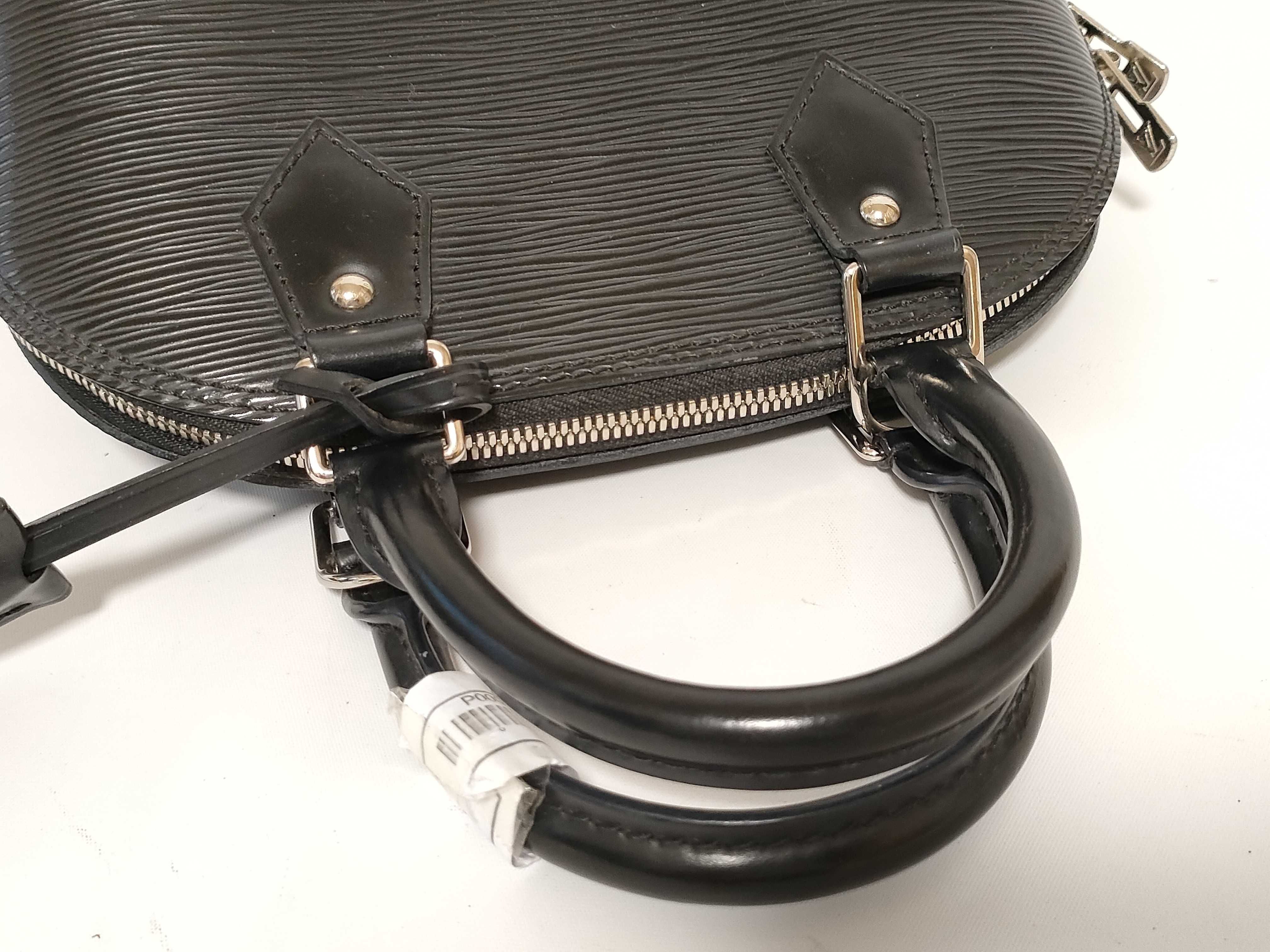 Epi ID- Epi Alma BB M40862 AA4125 Black with strap and cadena lock #AA1 handbag — view 3