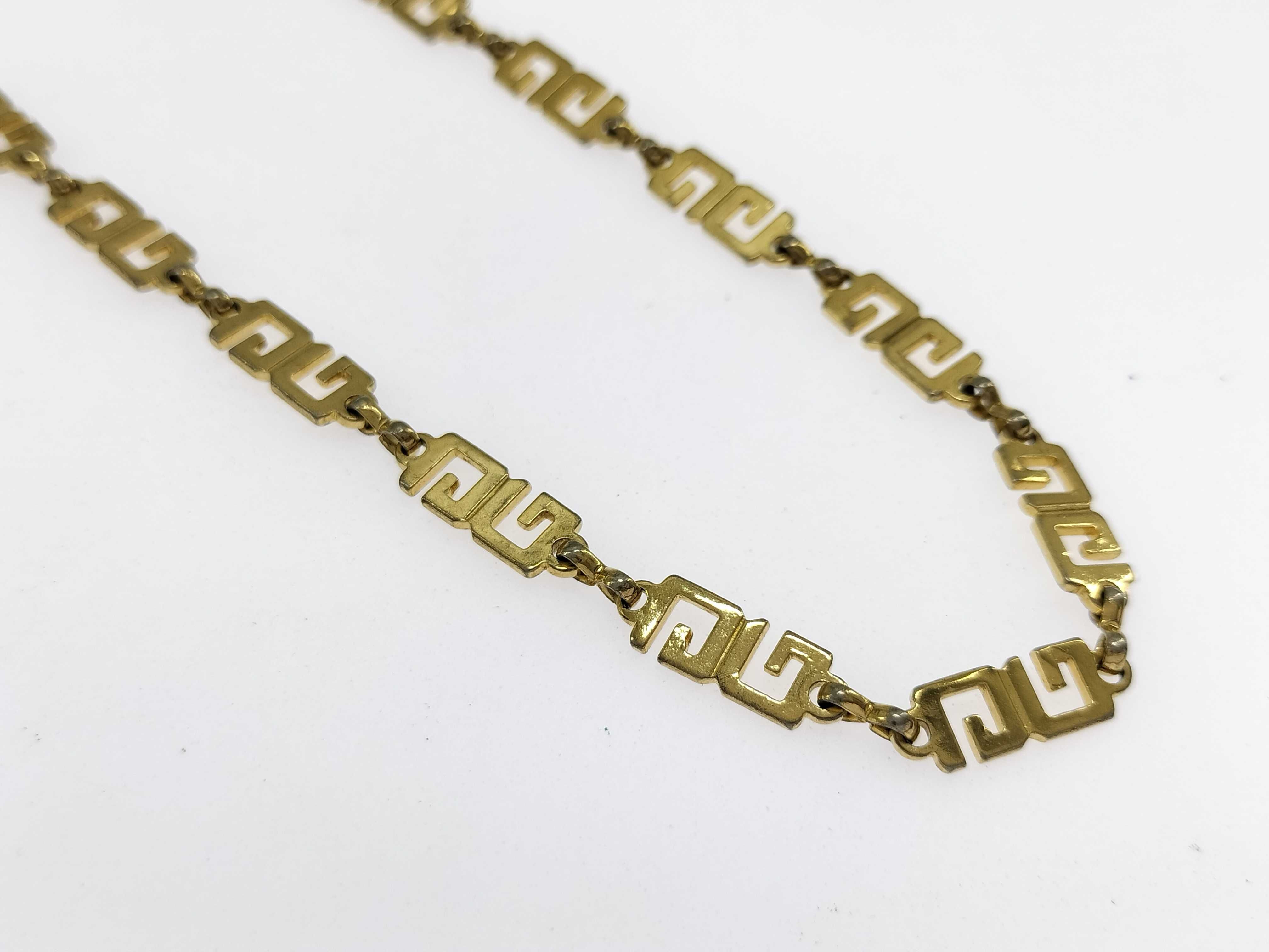 necklace — view 2