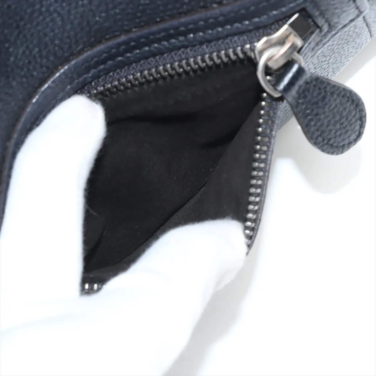 Luggage Micro Shopper Leather Handbag Black — view 11