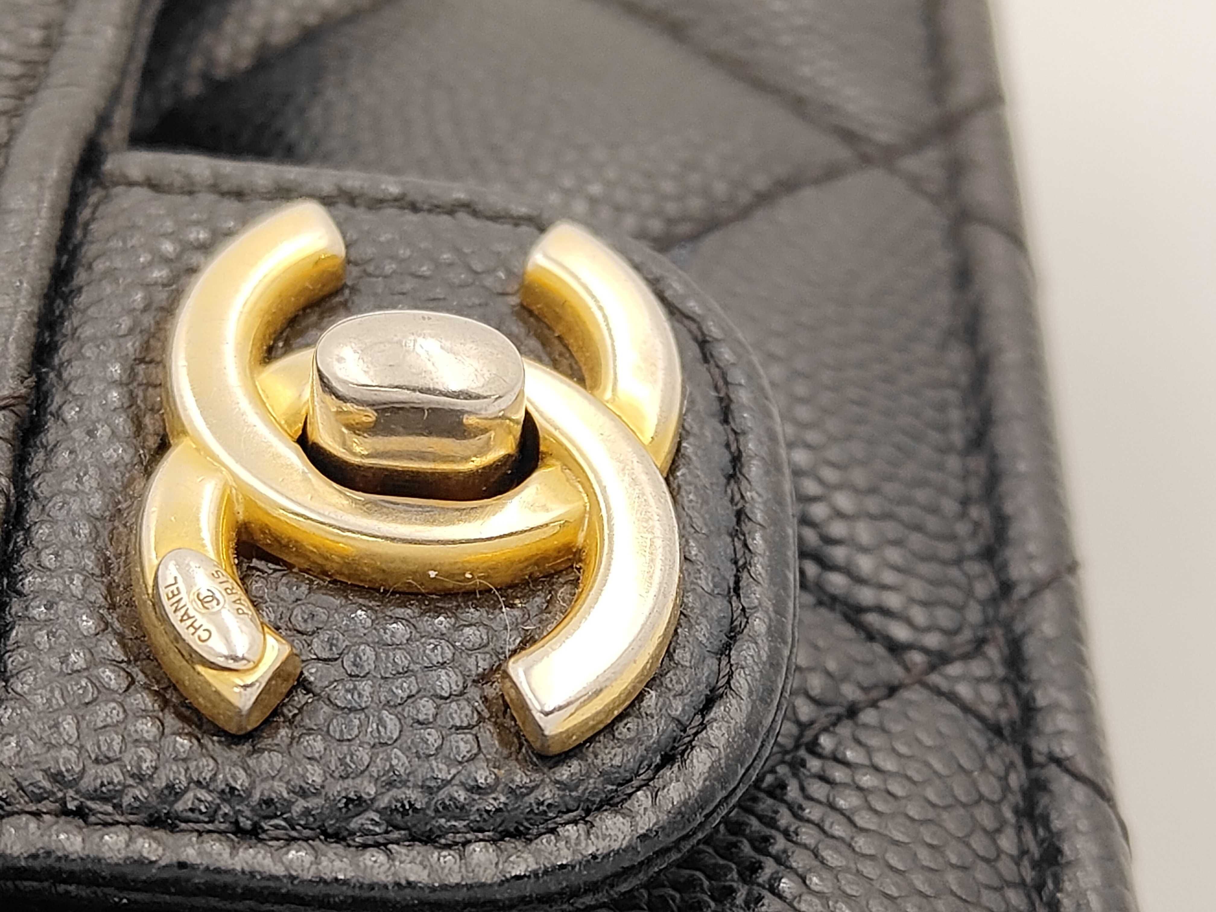 Matelassé 2-Way Chain Wallet Caviar Leather Black Shoulder Bag — view 14