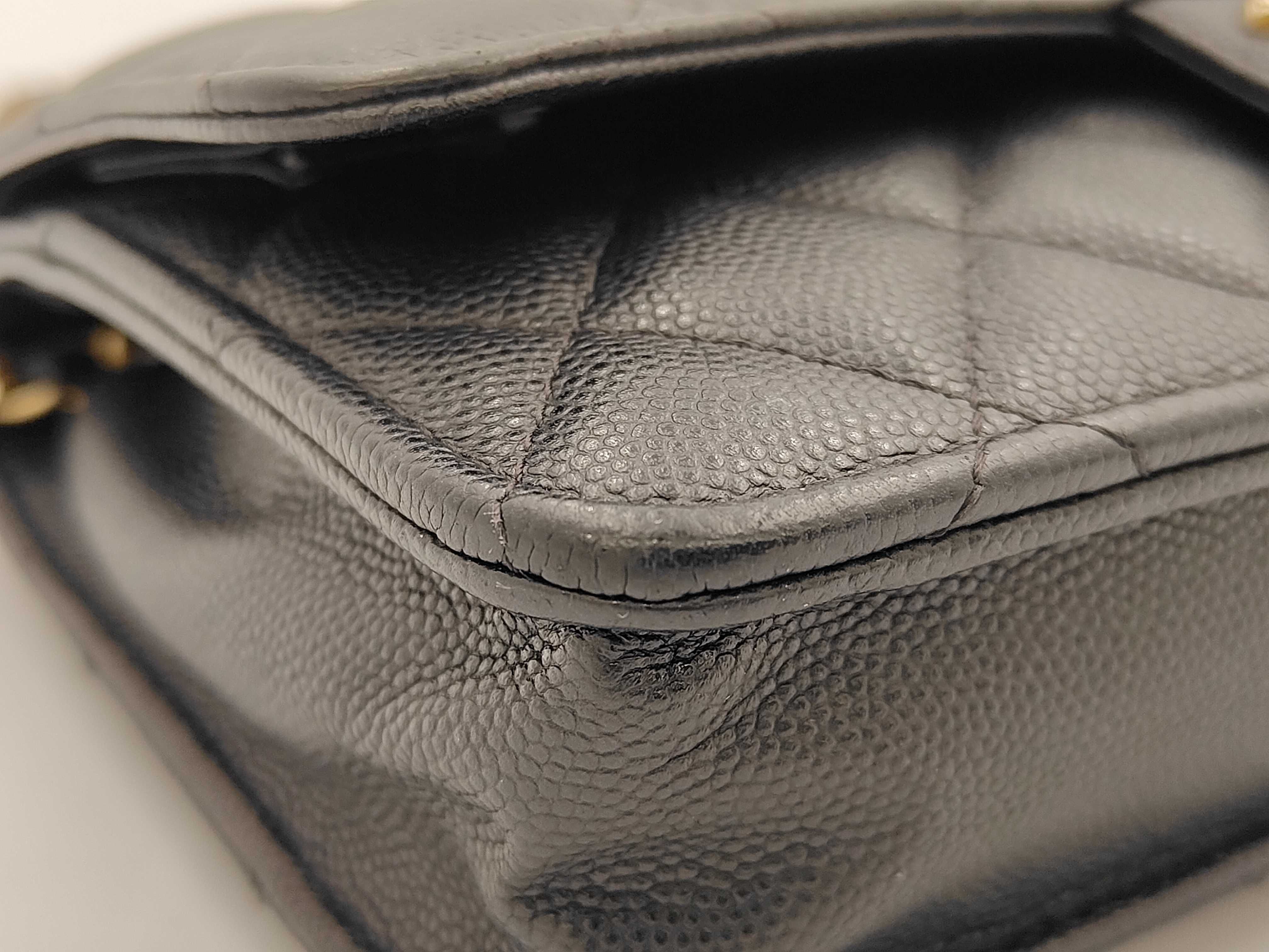 Matelassé 2-Way Chain Wallet Caviar Leather Black Shoulder Bag — view 7
