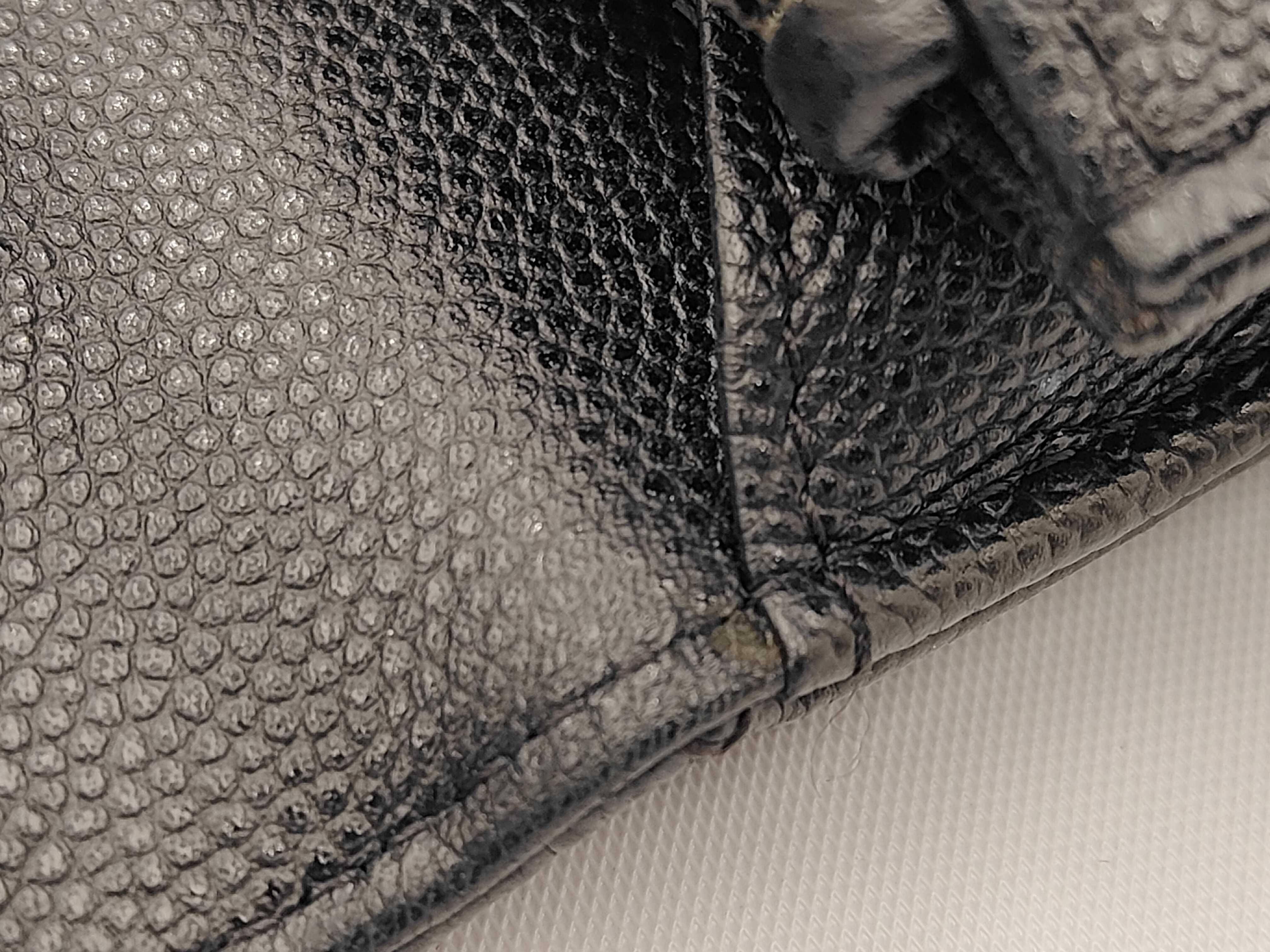 Matelassé 2-Way Chain Wallet Caviar Leather Black Shoulder Bag — view 9