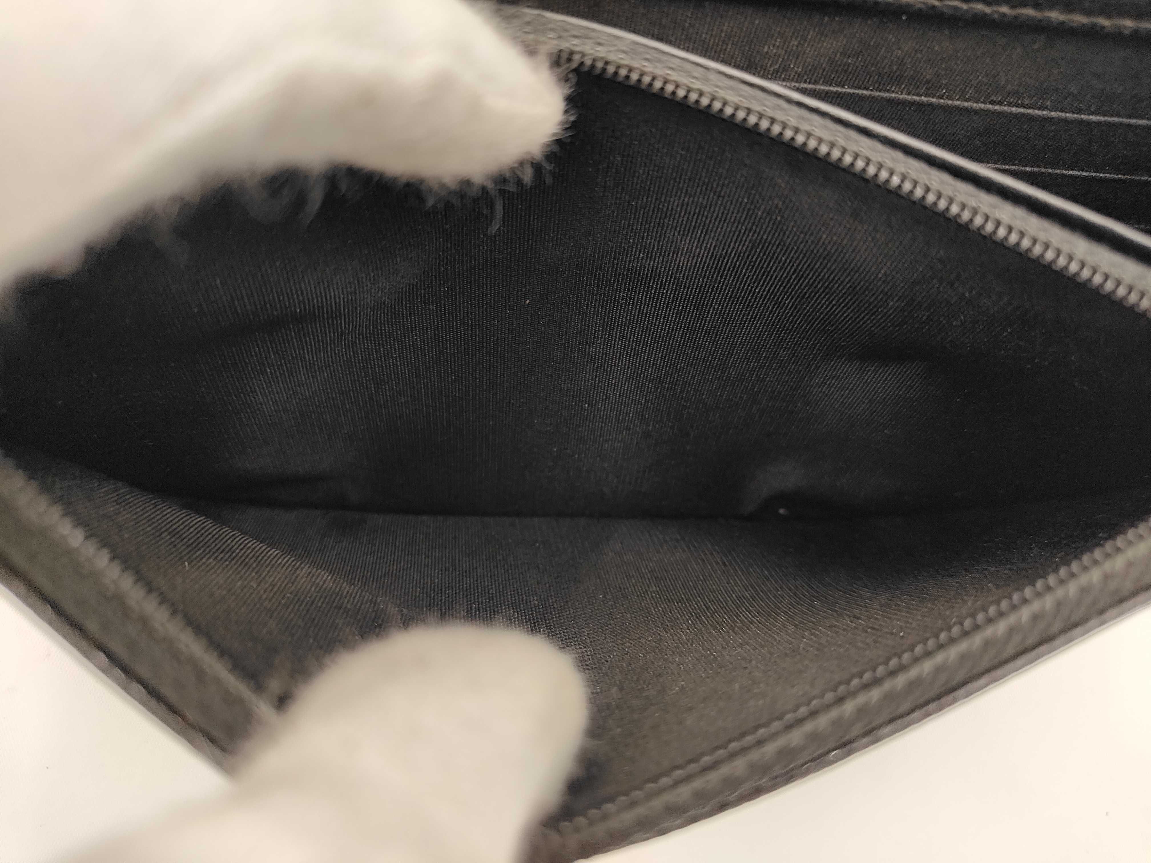 Matelassé 2-Way Chain Wallet Caviar Leather Black Shoulder Bag — view 10